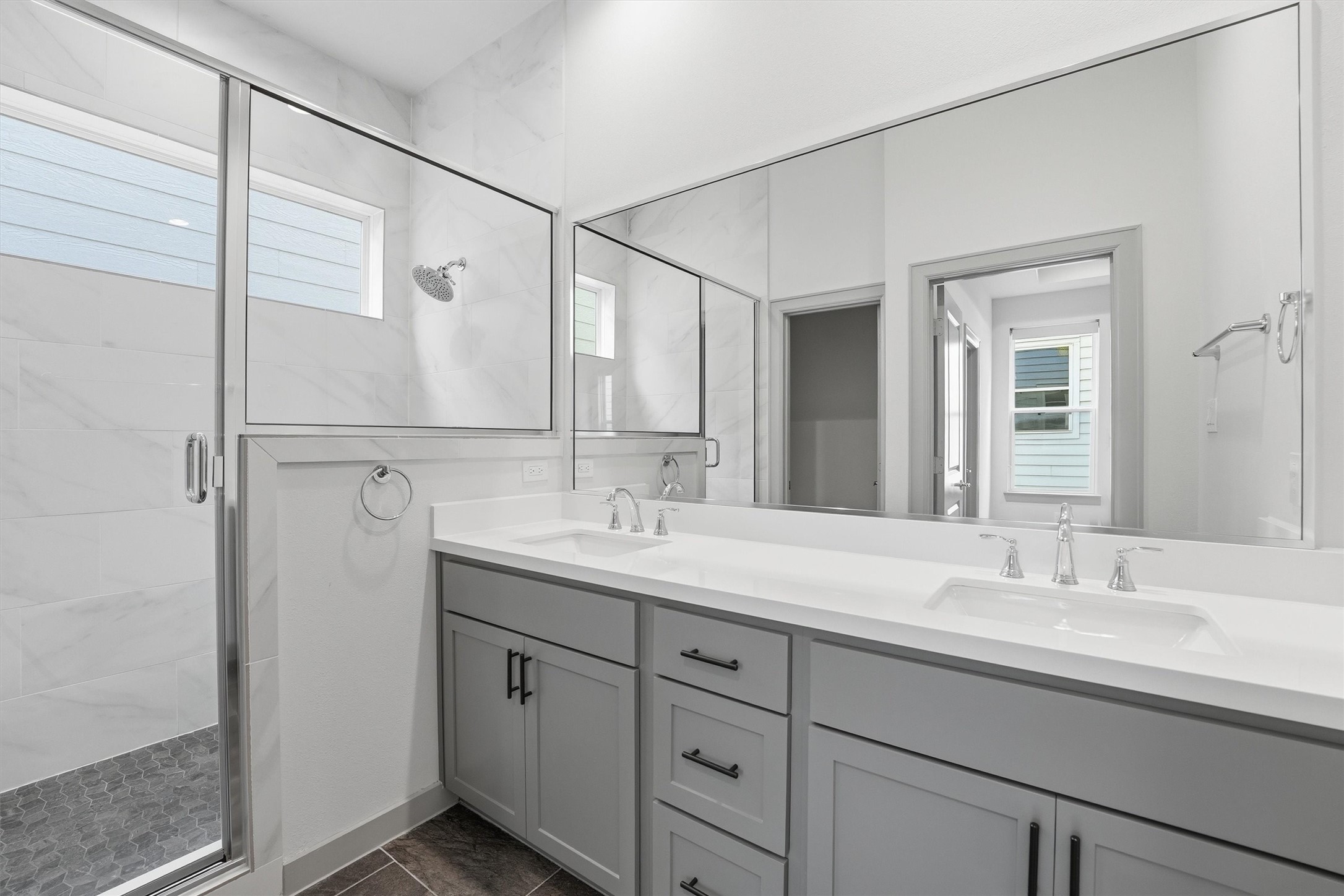 723 N Emile Street Property Photo 15