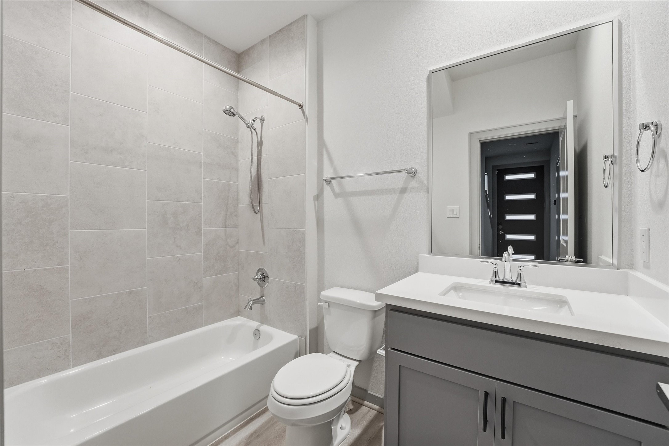 723 N Emile Street Property Photo 18