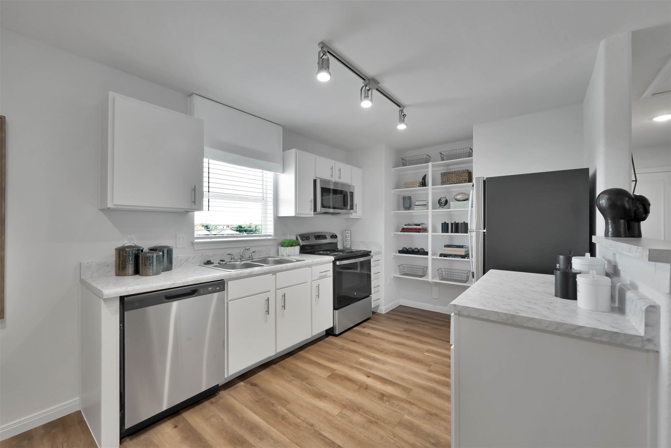 20235 Kieth Harrow Boulevard 1612 Property Photo 6