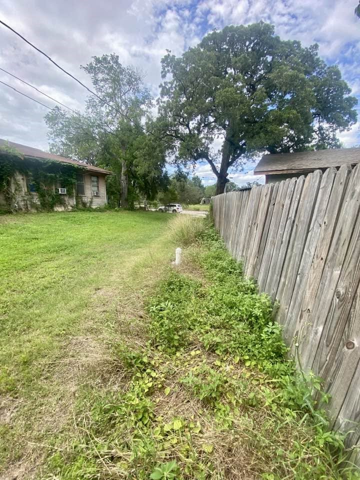 645 & 643 N Monroe Street Property Photo 7