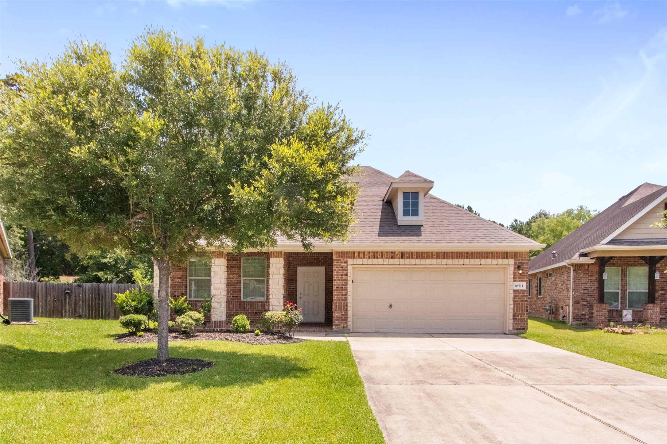 16511 River Wood Court Property Photo 1