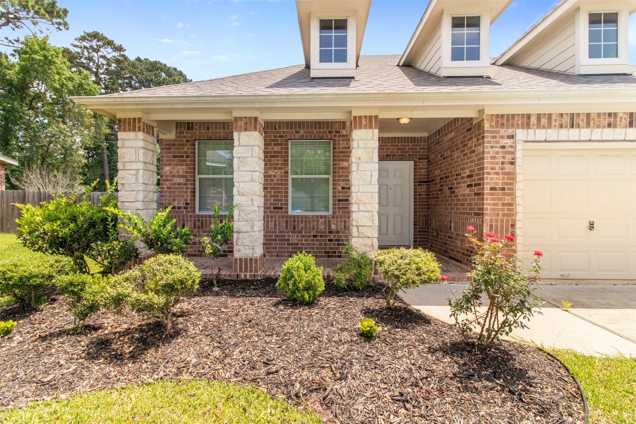 16511 River Wood Court Property Photo 2