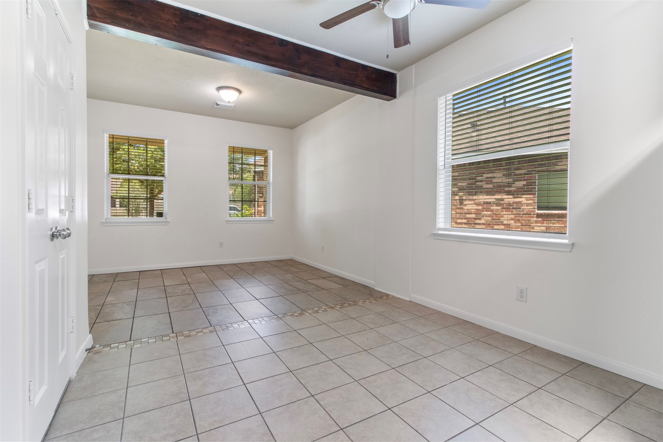 16511 River Wood Court Property Photo 5