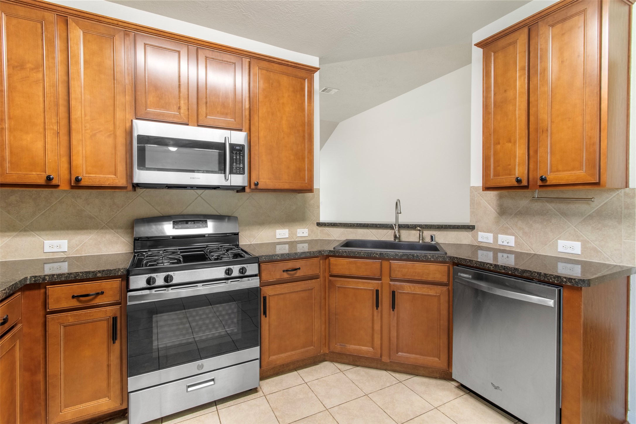 16511 River Wood Court Property Photo 7
