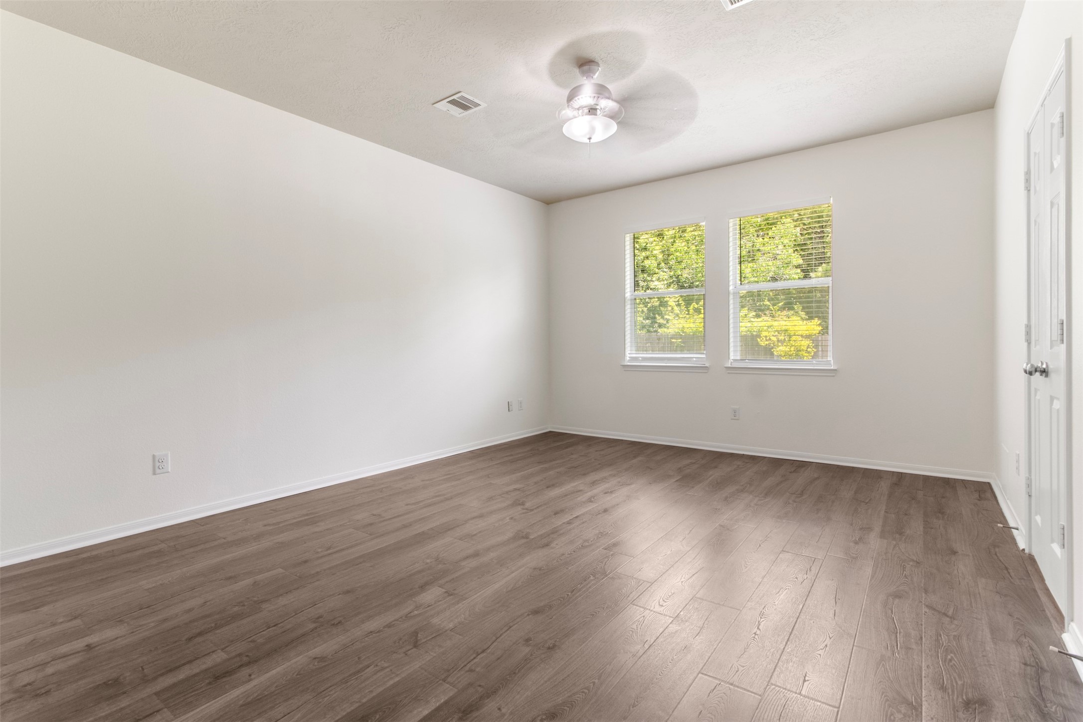 16511 River Wood Court Property Photo 12