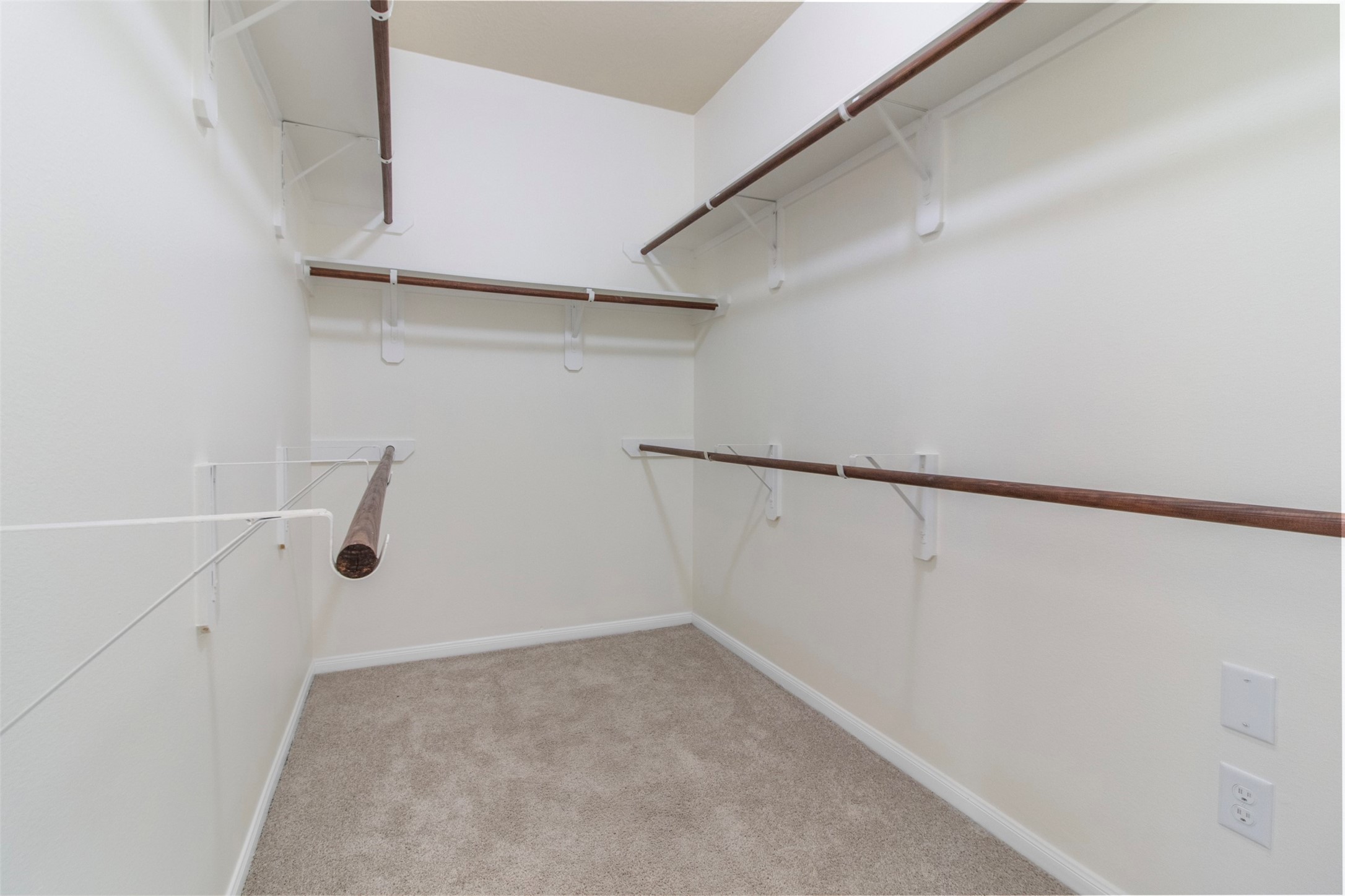 16511 River Wood Court Property Photo 16