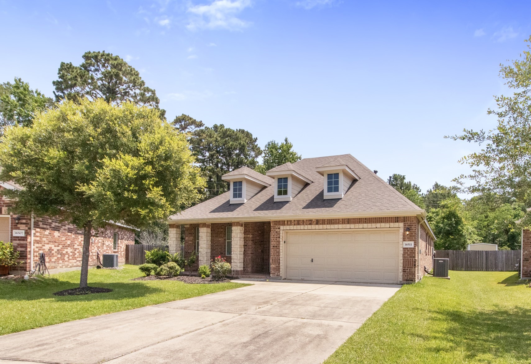 16511 River Wood Court Property Photo 27