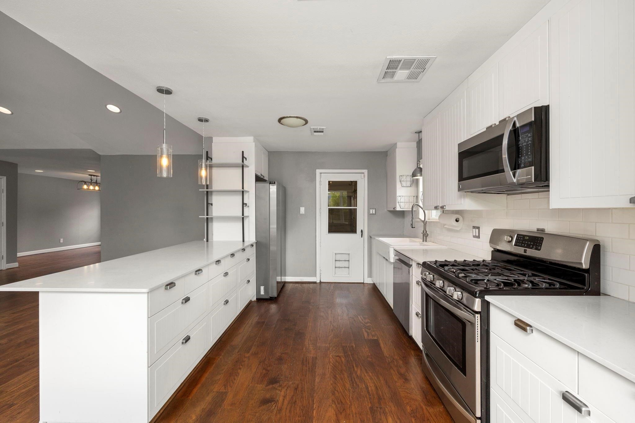 12307 Nova Court Property Photo 8