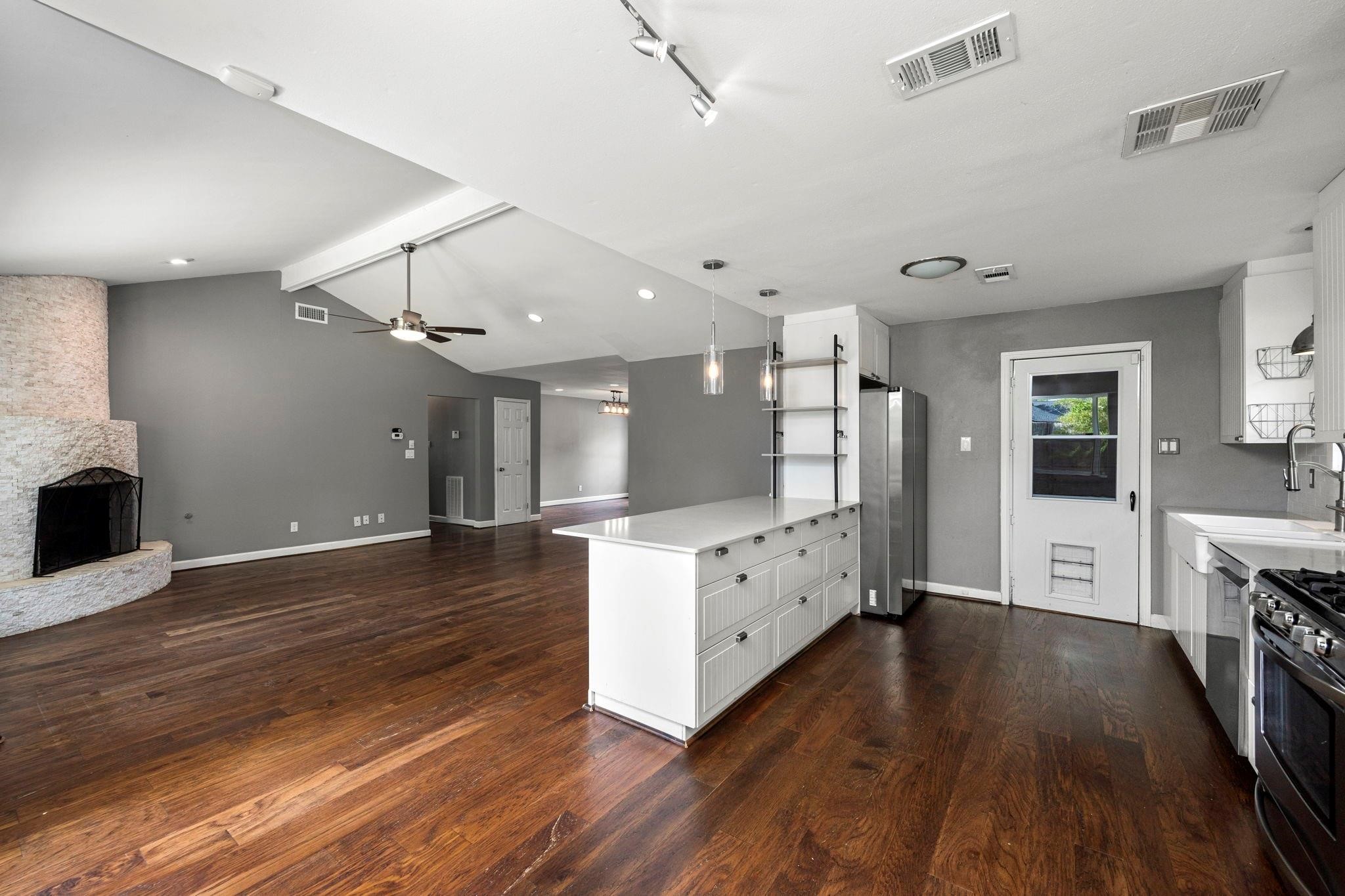 12307 Nova Court Property Photo 9