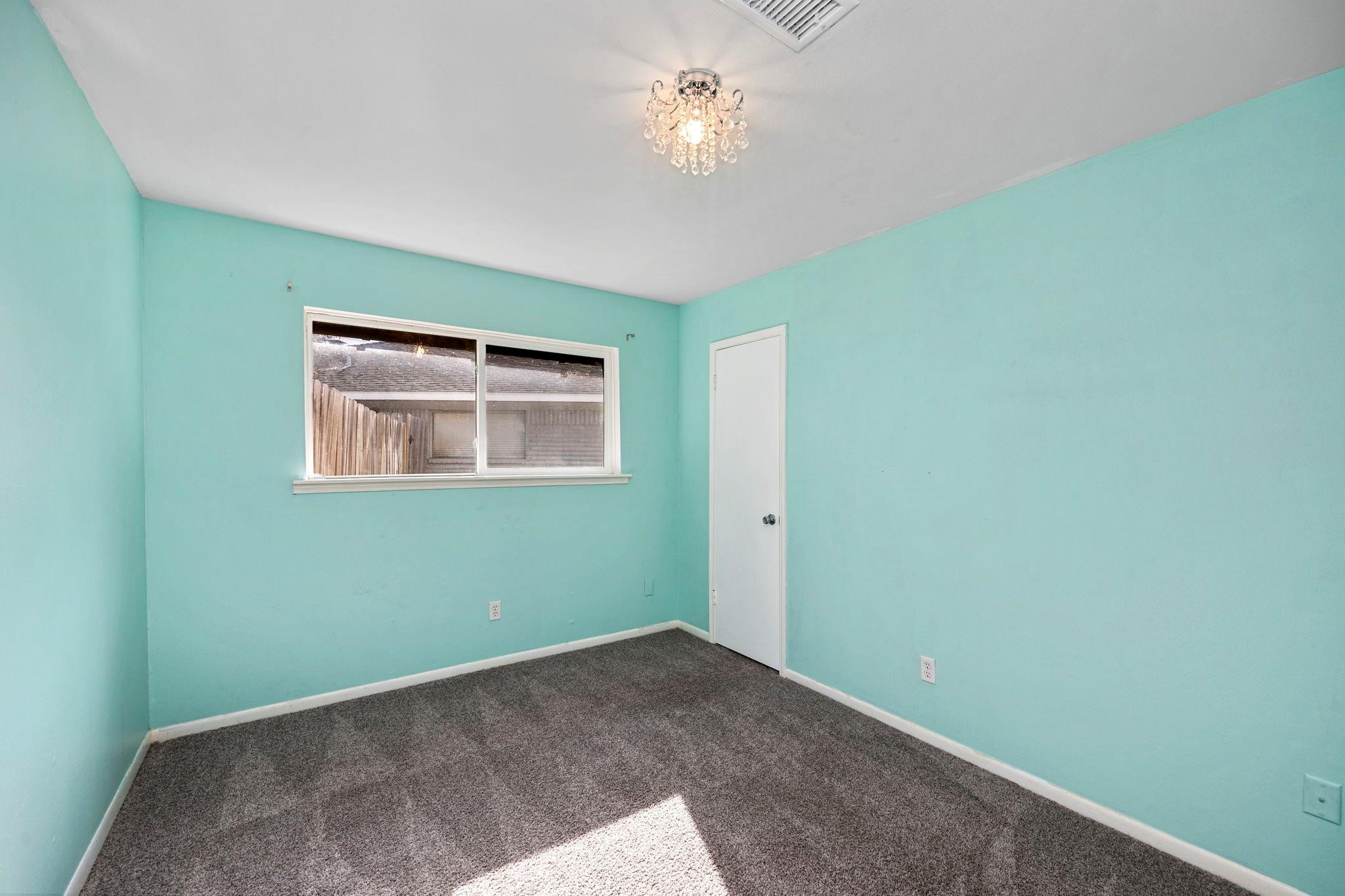 12307 Nova Court Property Photo 13