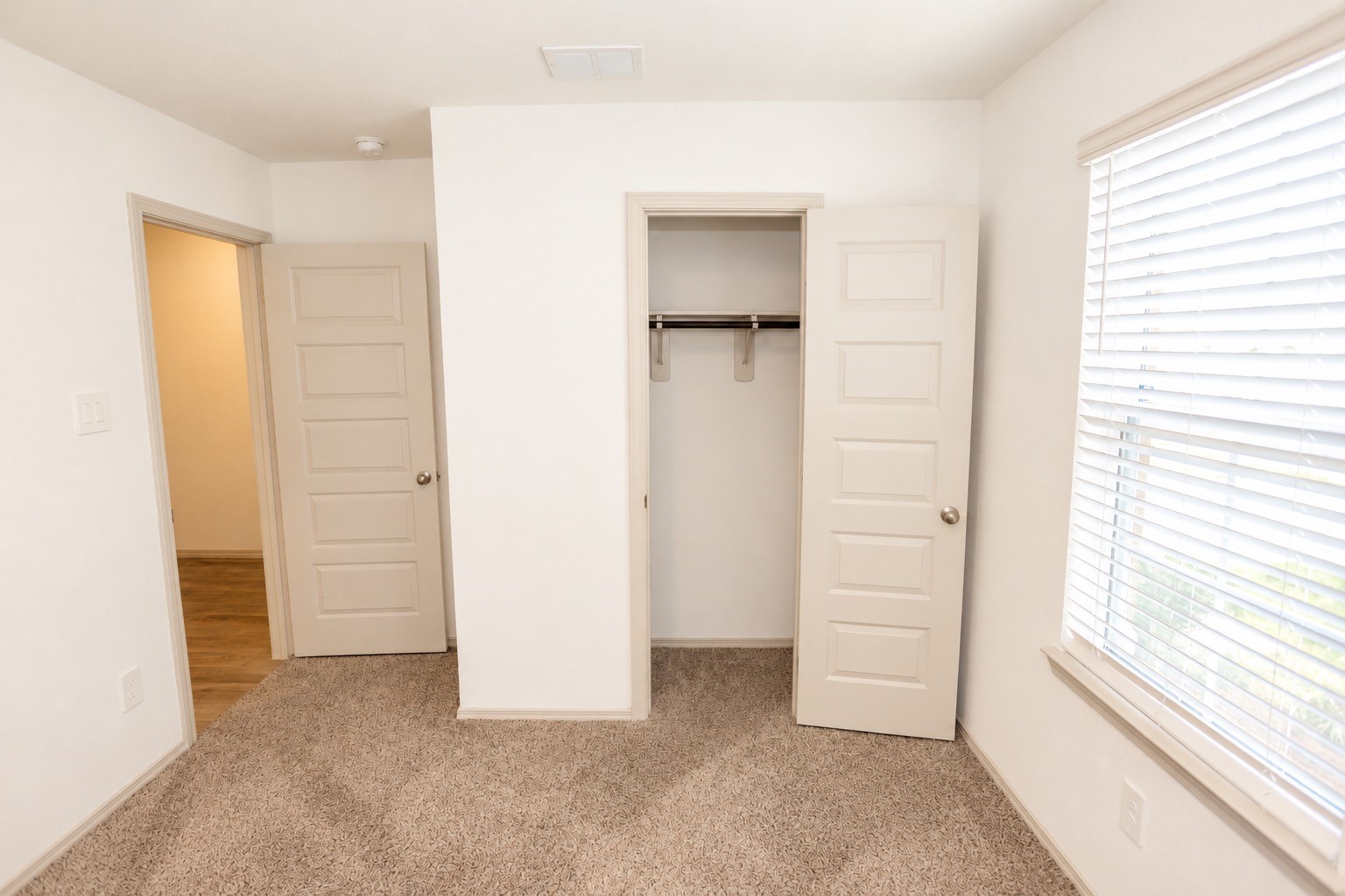 6745 Riplee Street Property Photo 4