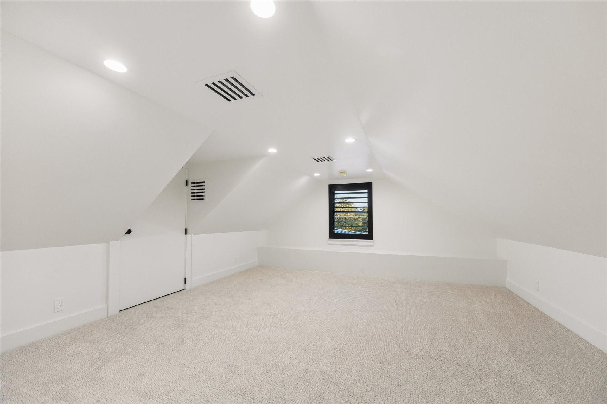 107 Drake Lane Property Photo 18