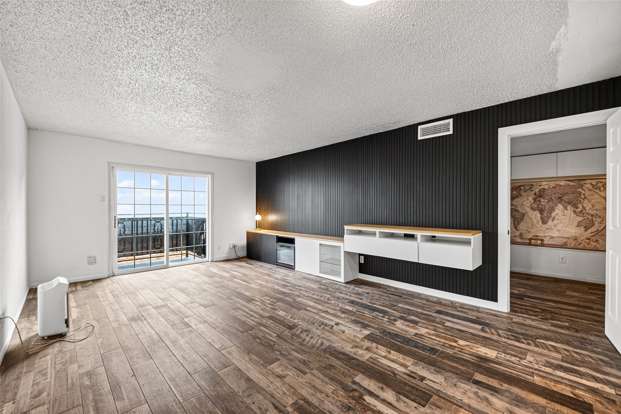 3131 Southwest Freeway A12 Property Photo 18