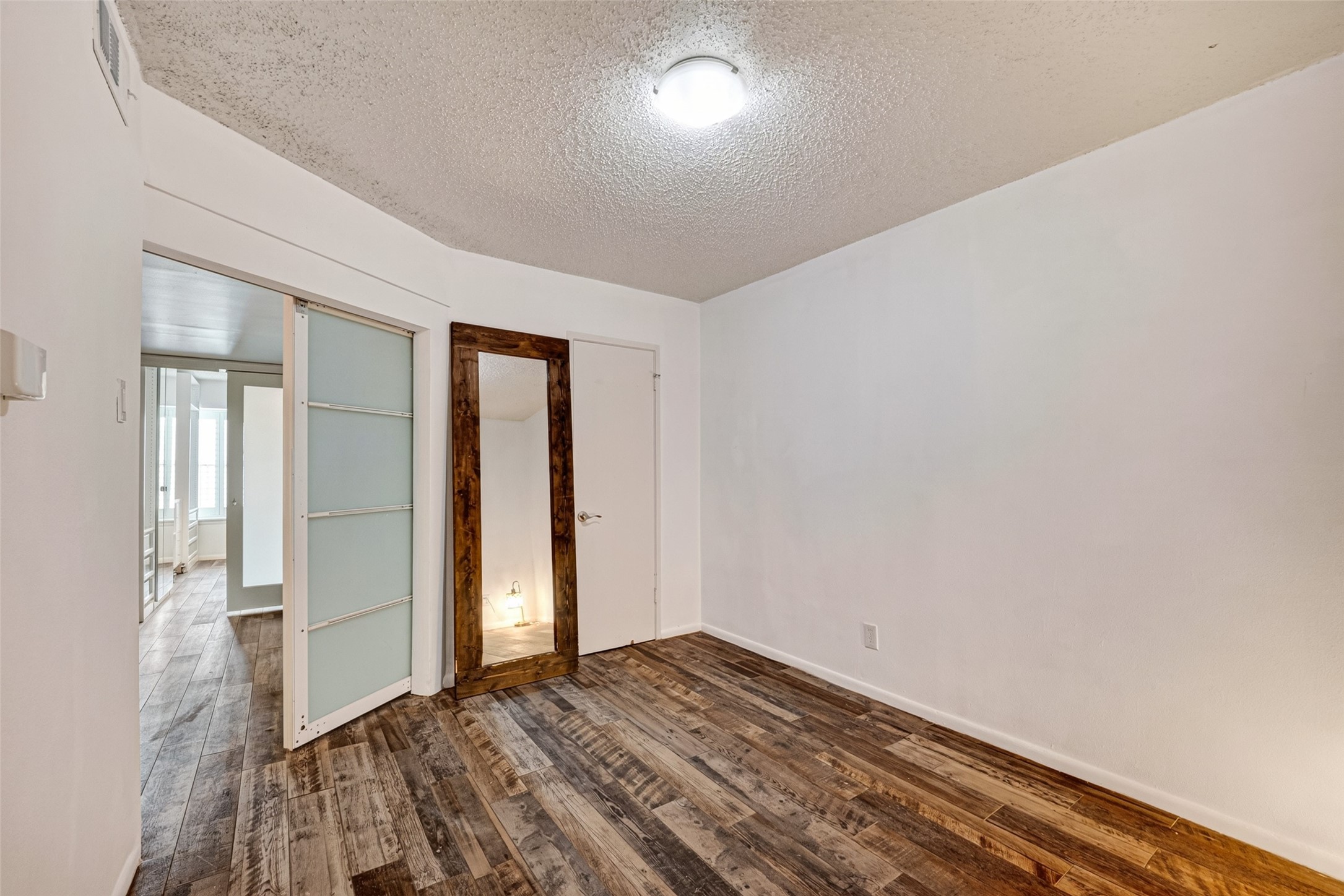 3131 Southwest Freeway A12 Property Photo 31