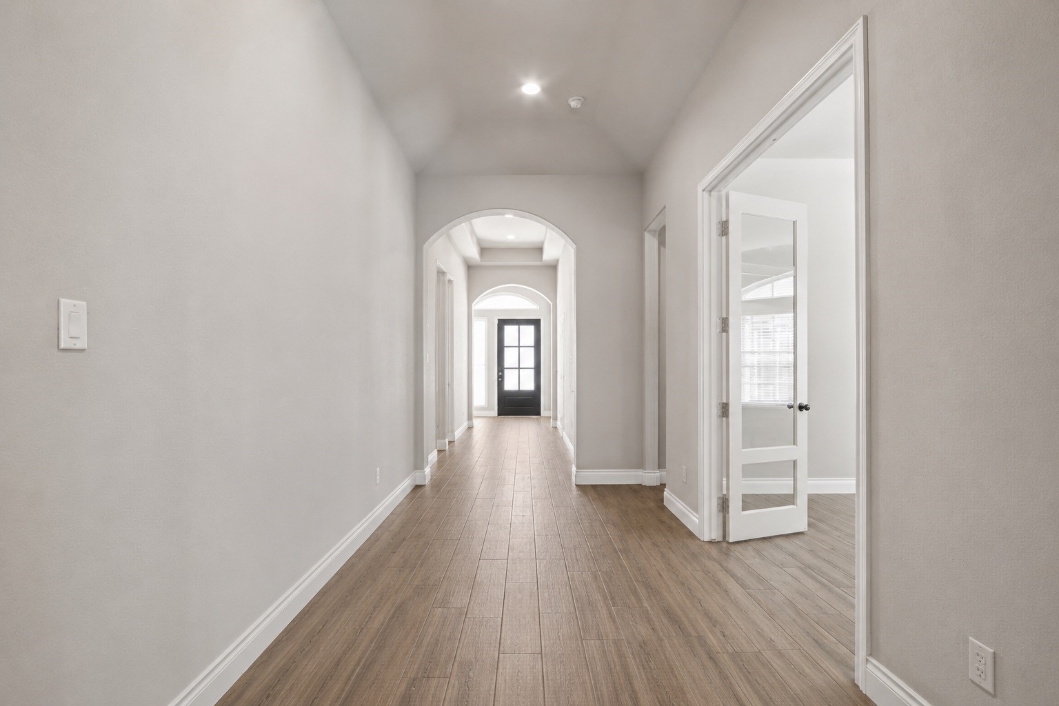 23649 Sage Villa Drive Property Photo 4