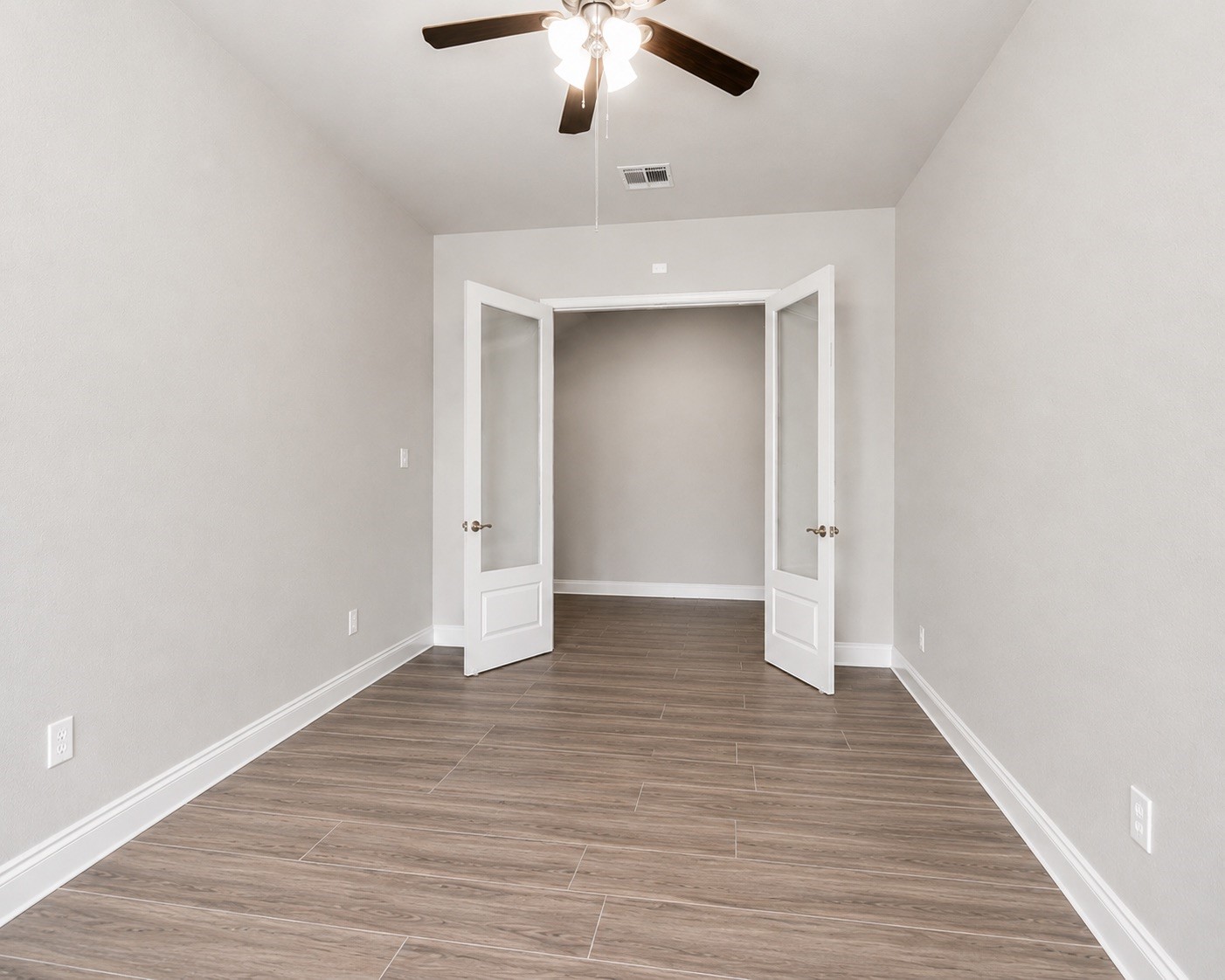 23649 Sage Villa Drive Property Photo 6