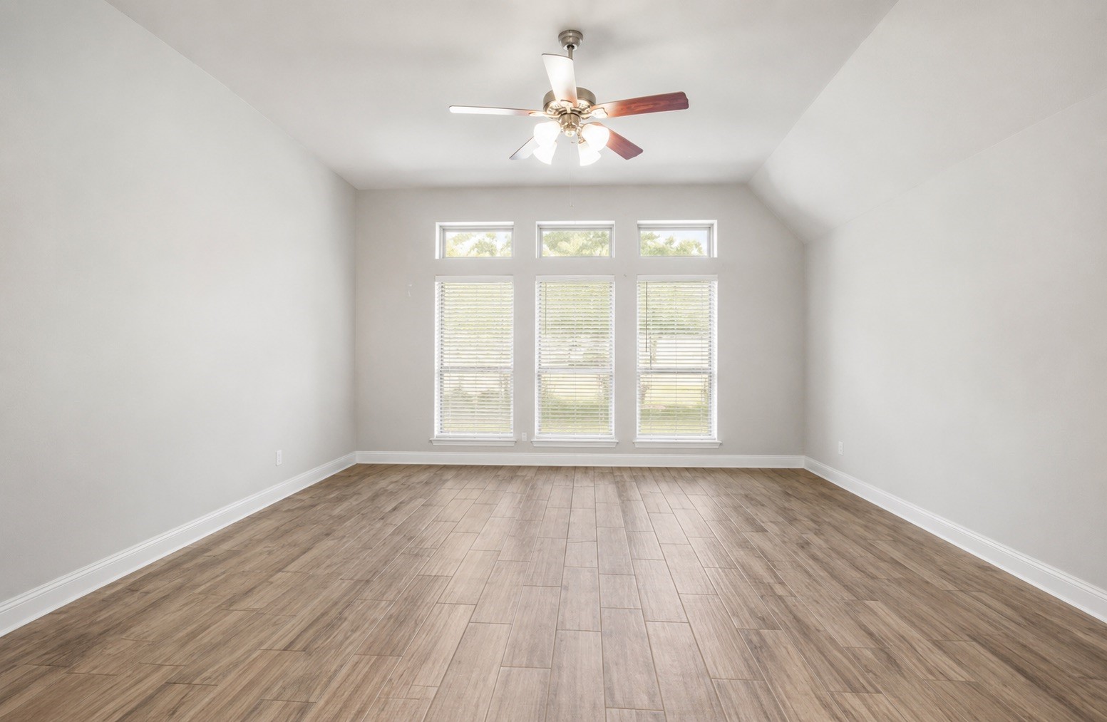 23649 Sage Villa Drive Property Photo 17