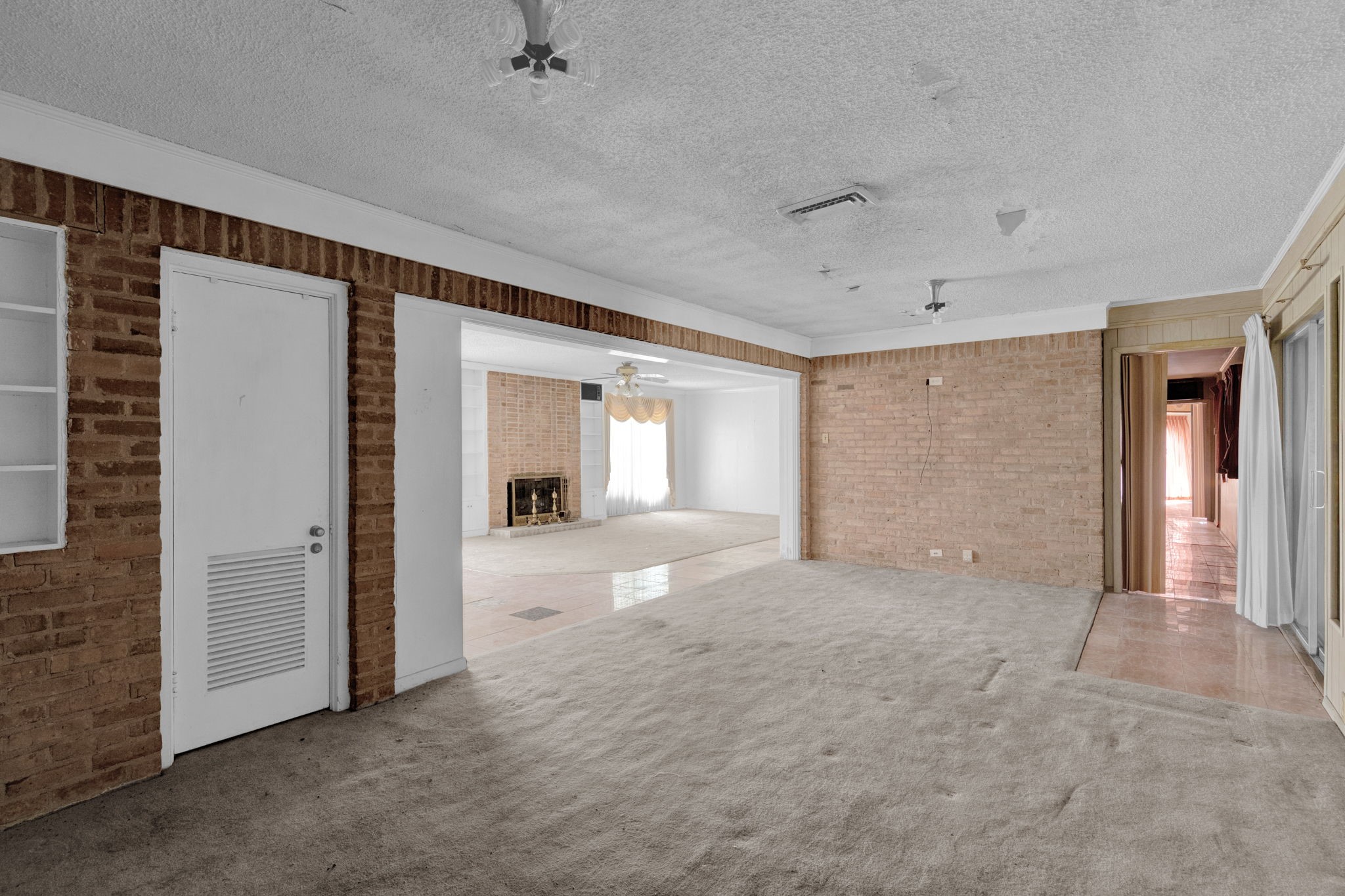 4425 Laurel Drive Property Photo 8