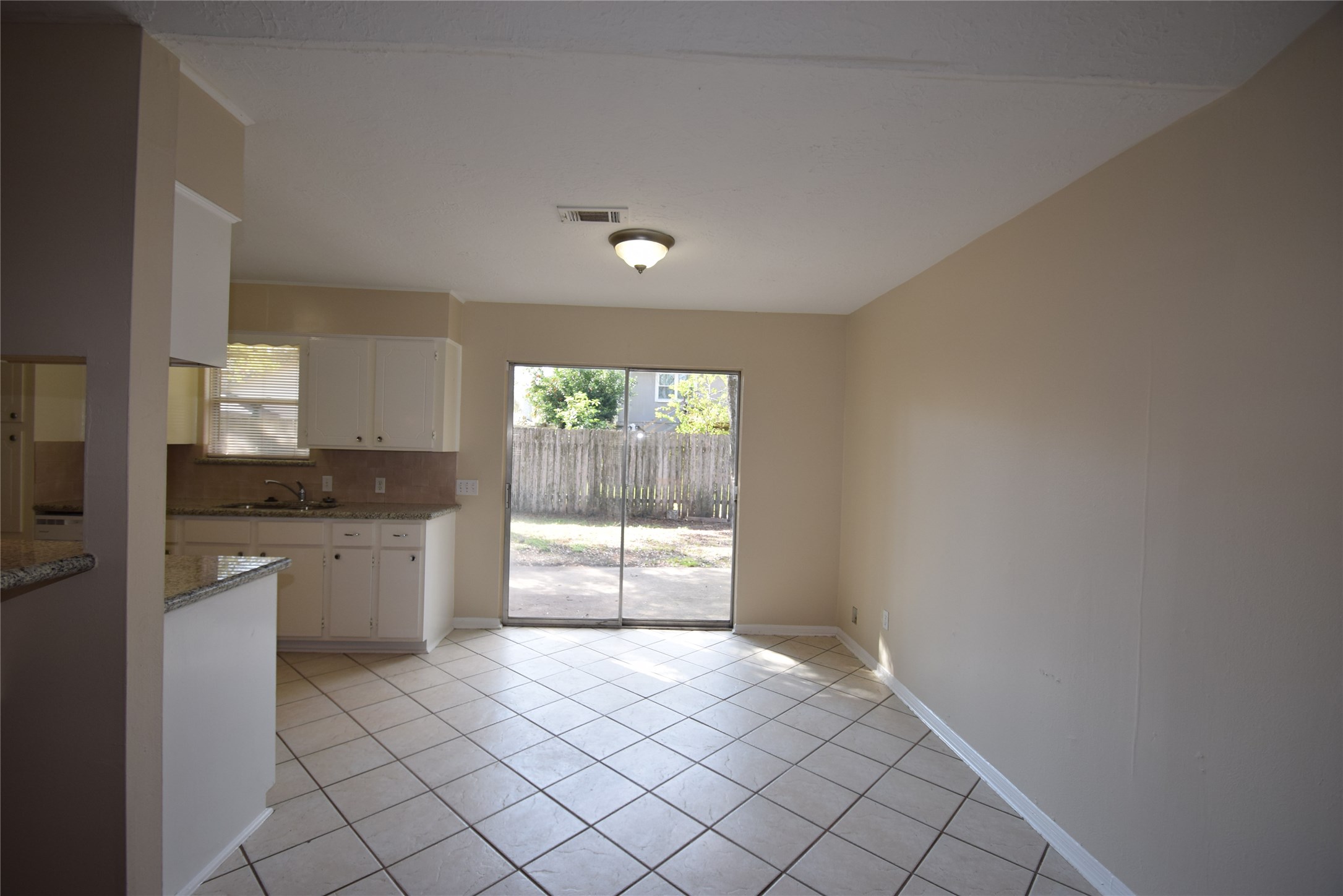 1006 Grand Junction Drive Property Photo 9