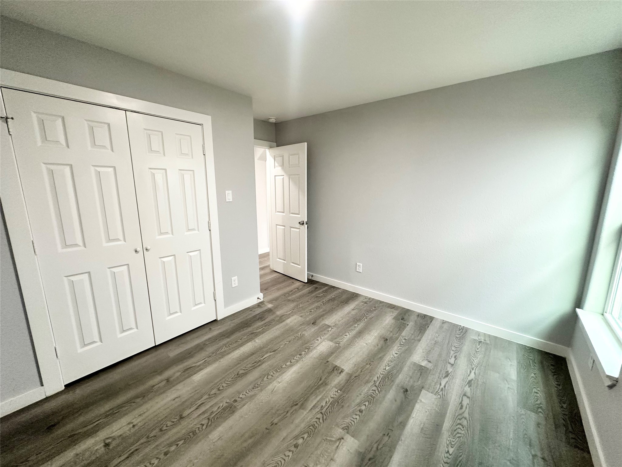 8215 Crestview Drive Property Photo 9