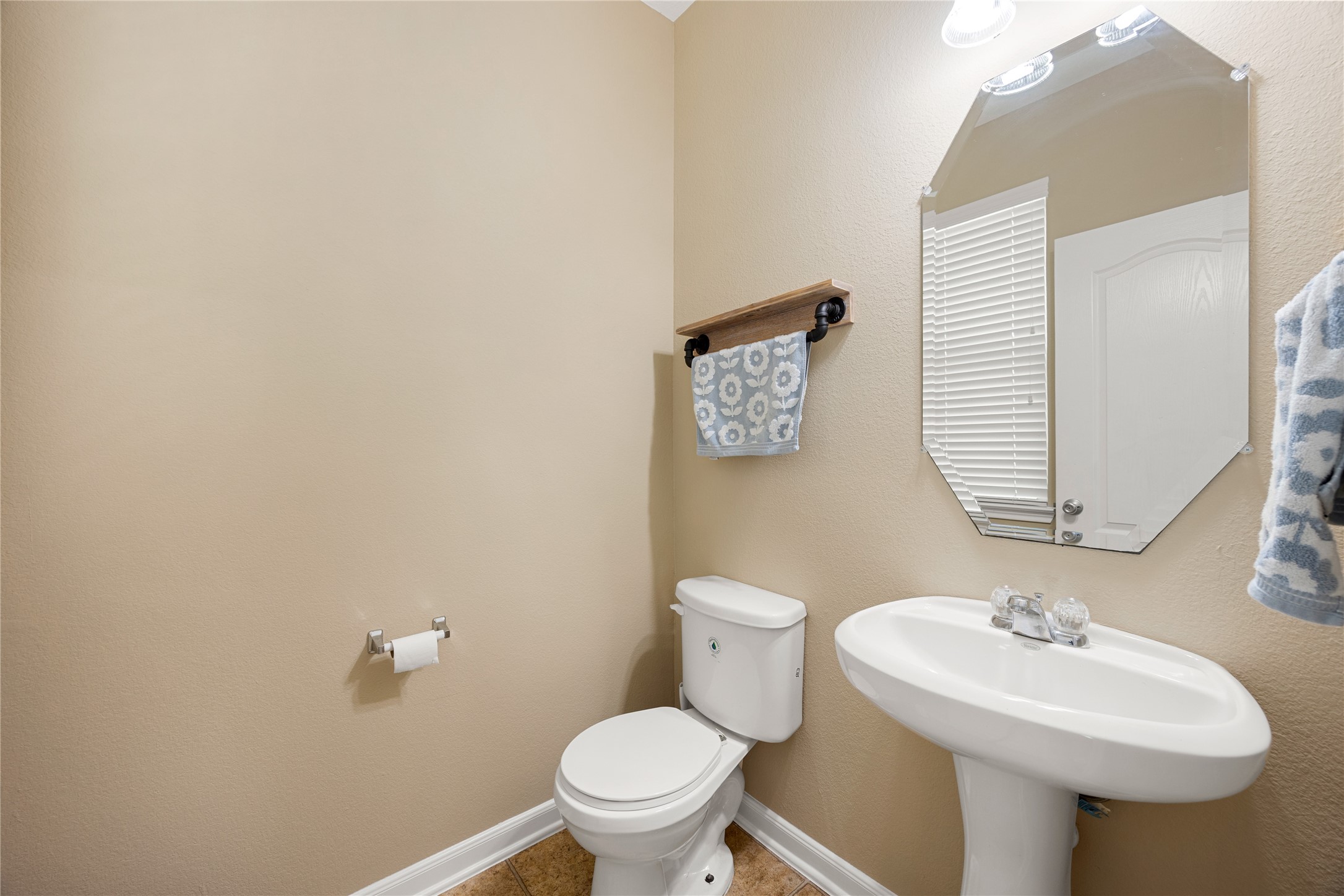 22414 Bellwick Ridge Lane Property Photo 11