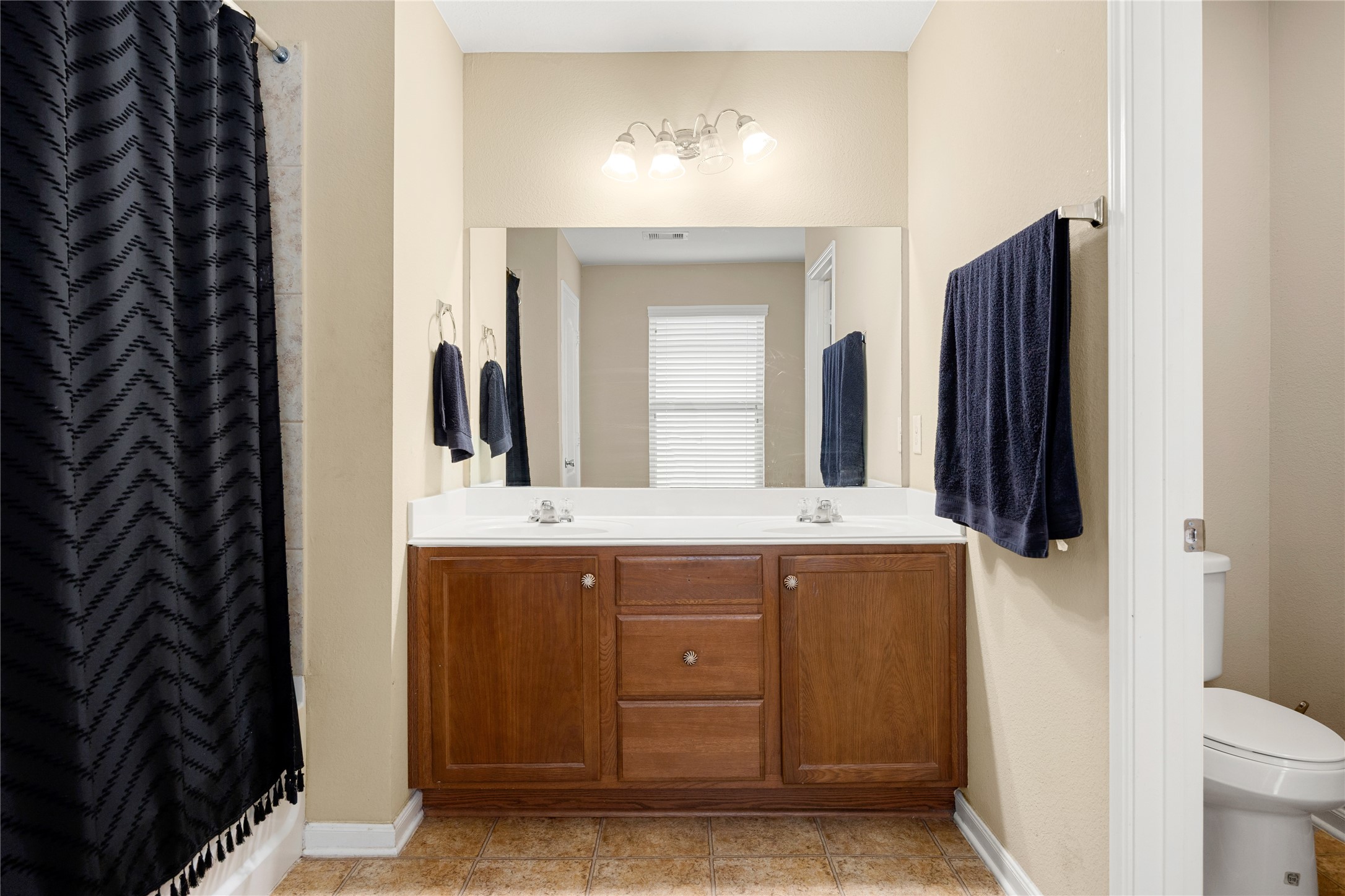 22414 Bellwick Ridge Lane Property Photo 15