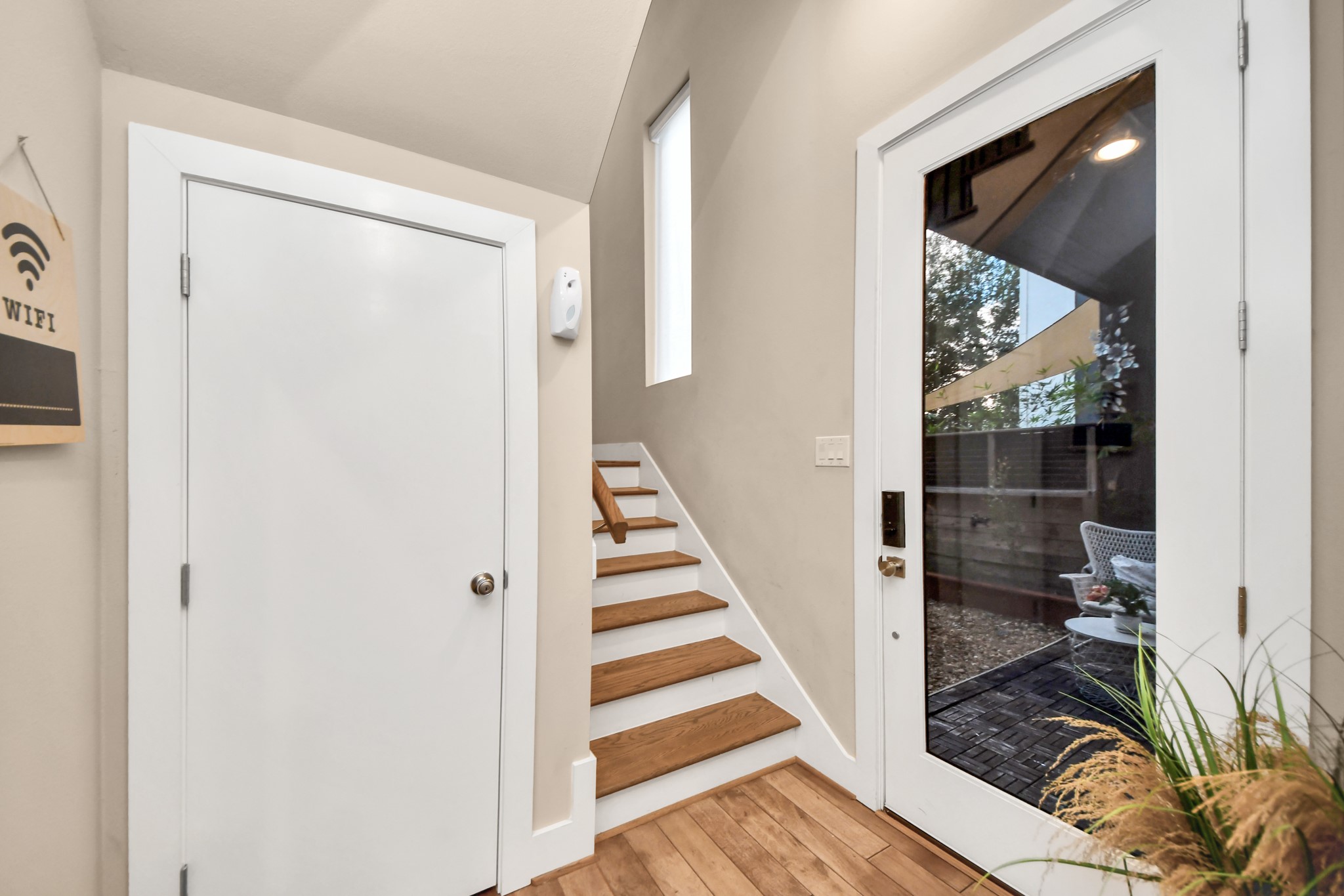 5922 Val Verde Street Property Photo 6