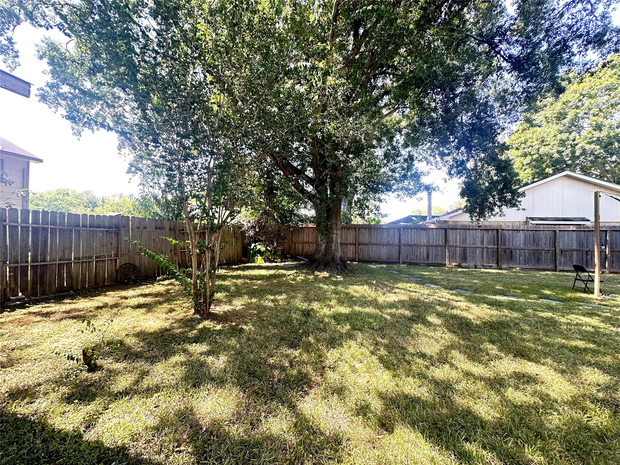 614 Live Oak Drive Property Photo 9