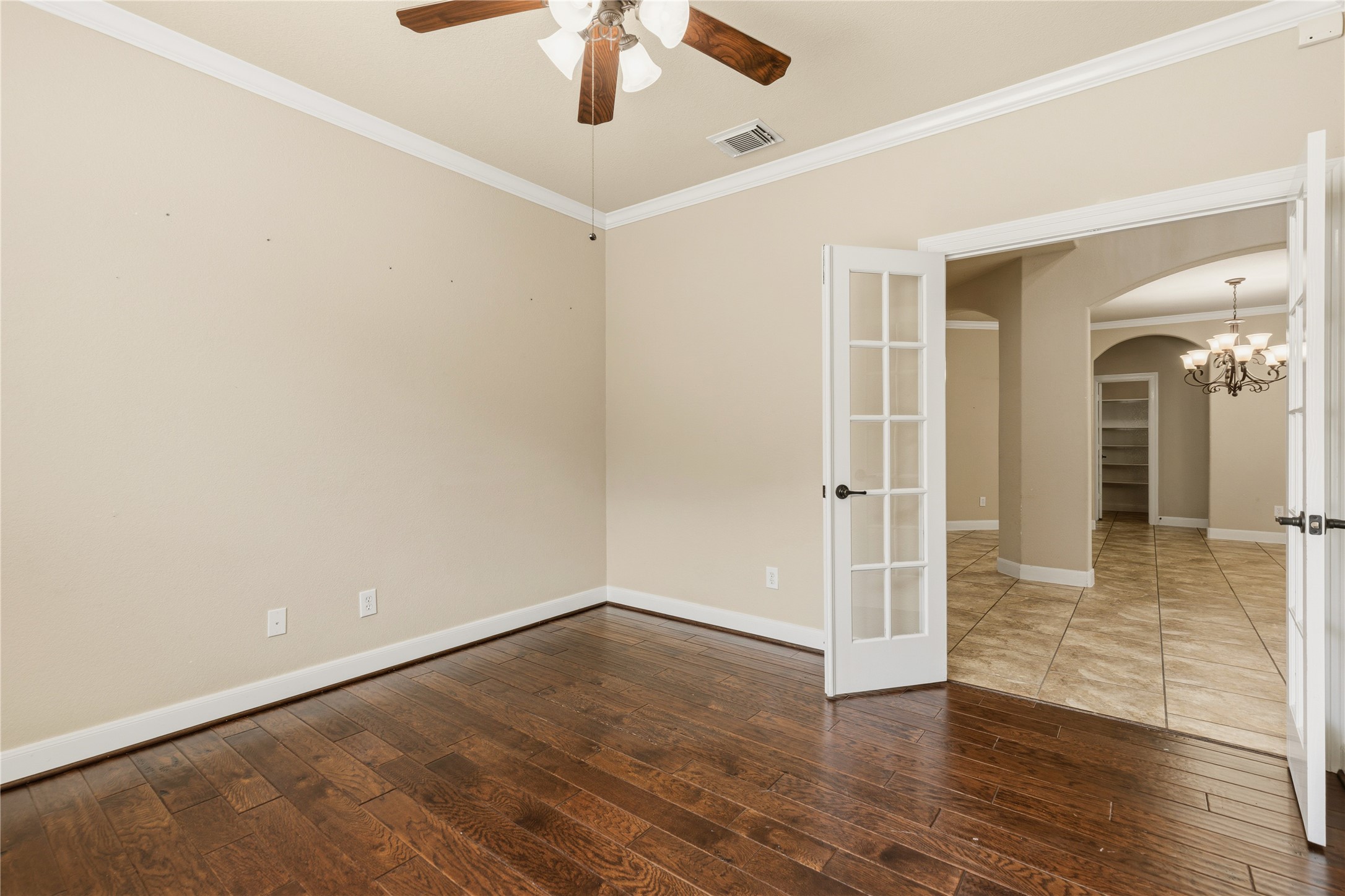 10702 Winding Green Drive Property Photo 10