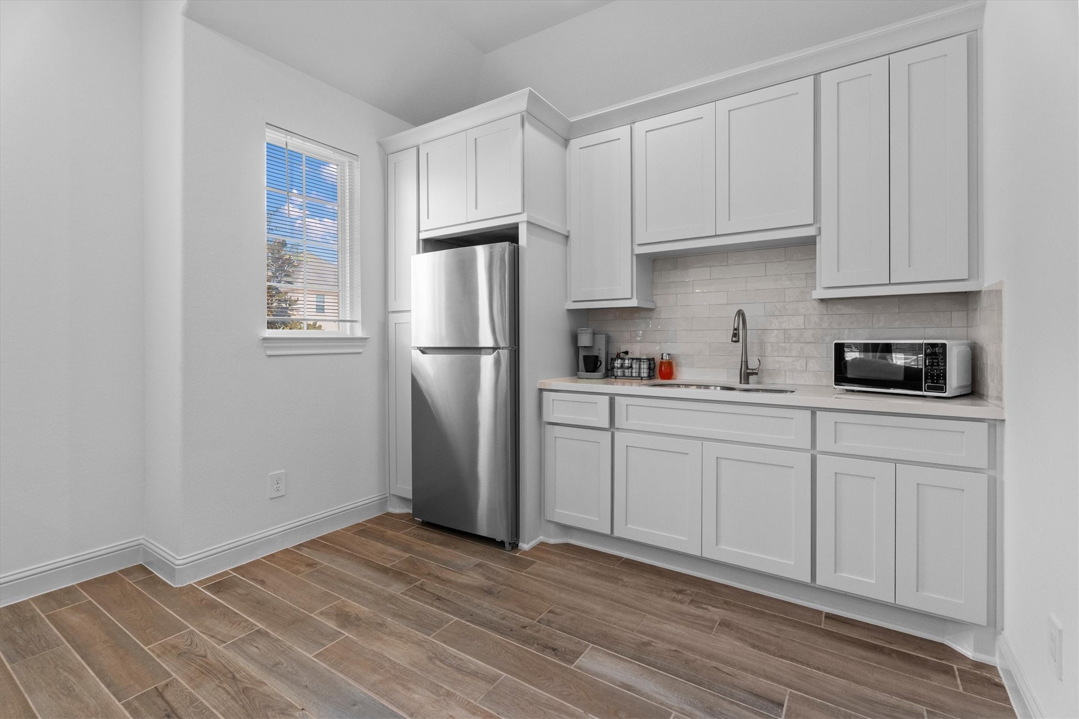 28096 Woodland Bend Way Property Photo 12