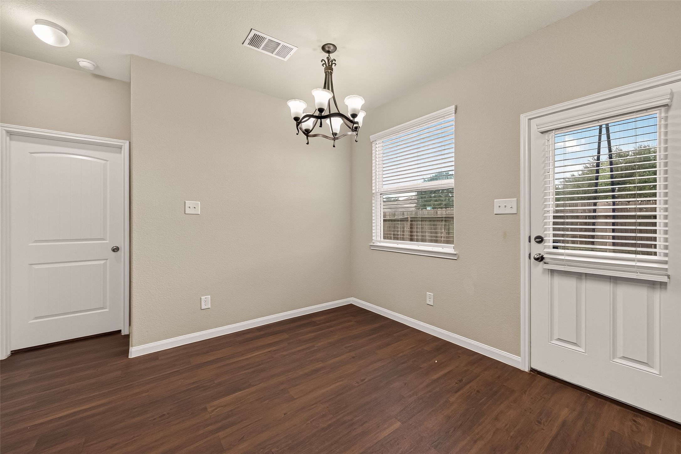 18726 Brisbane Creek Court Property Photo 8