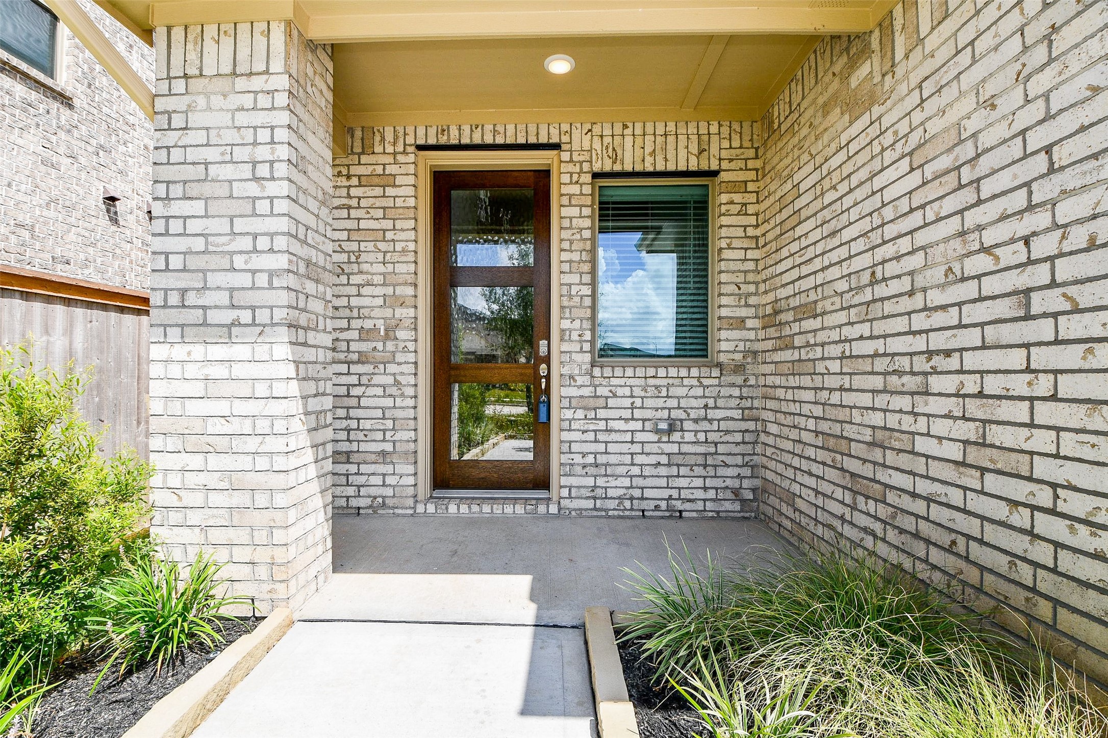 231 Bright Valley Way Property Photo 3
