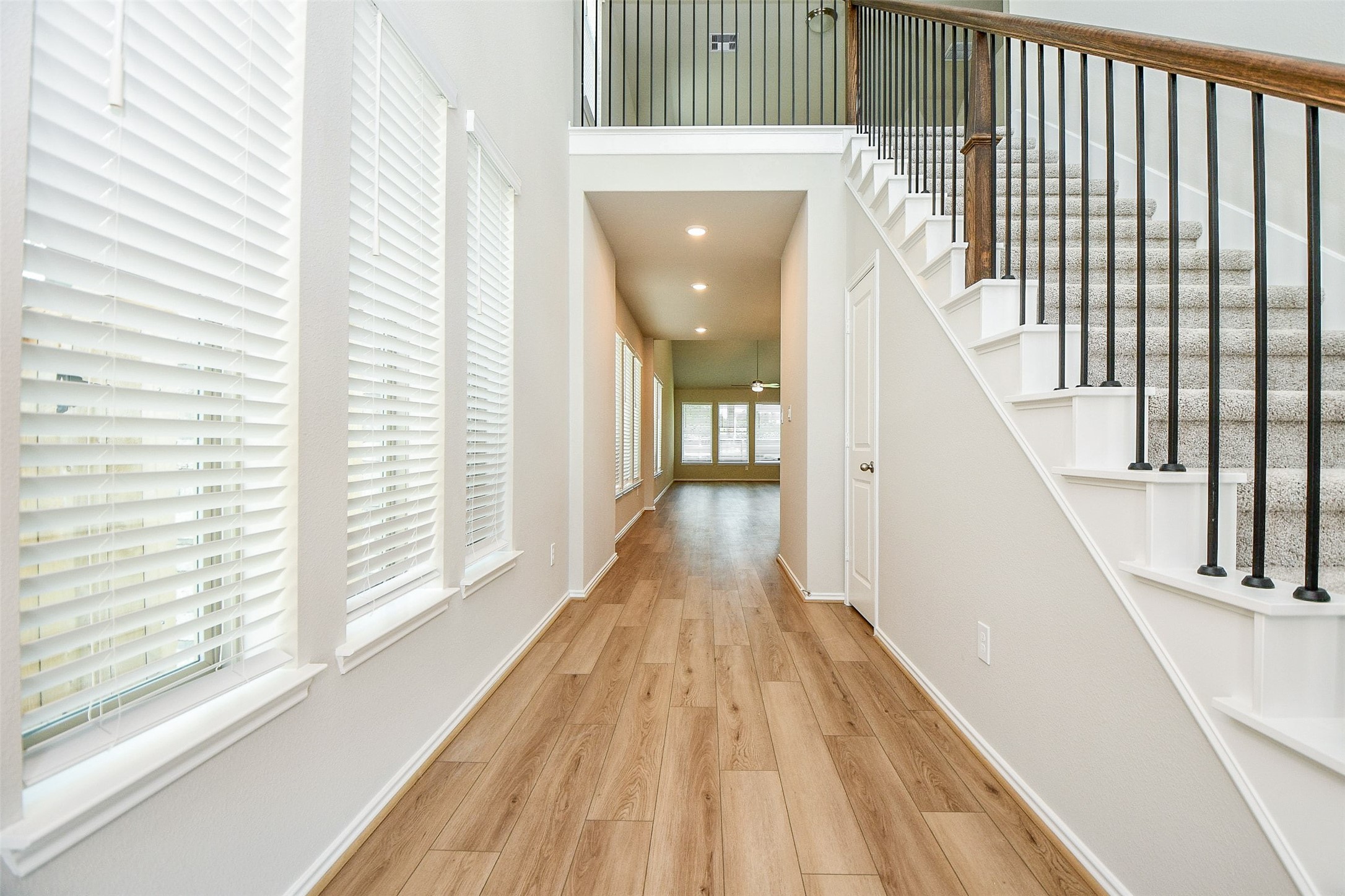 231 Bright Valley Way Property Photo 5