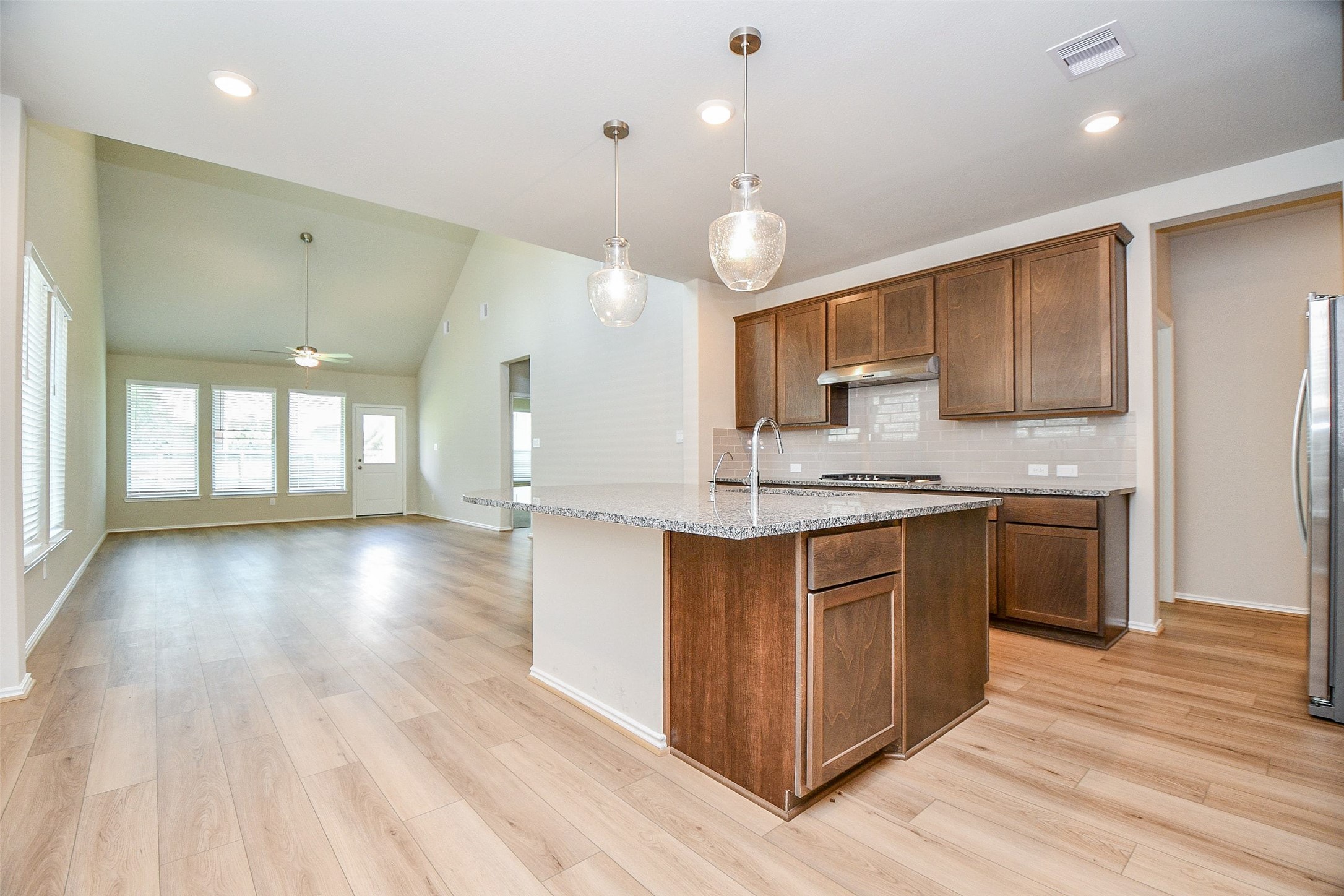 231 Bright Valley Way Property Photo 6