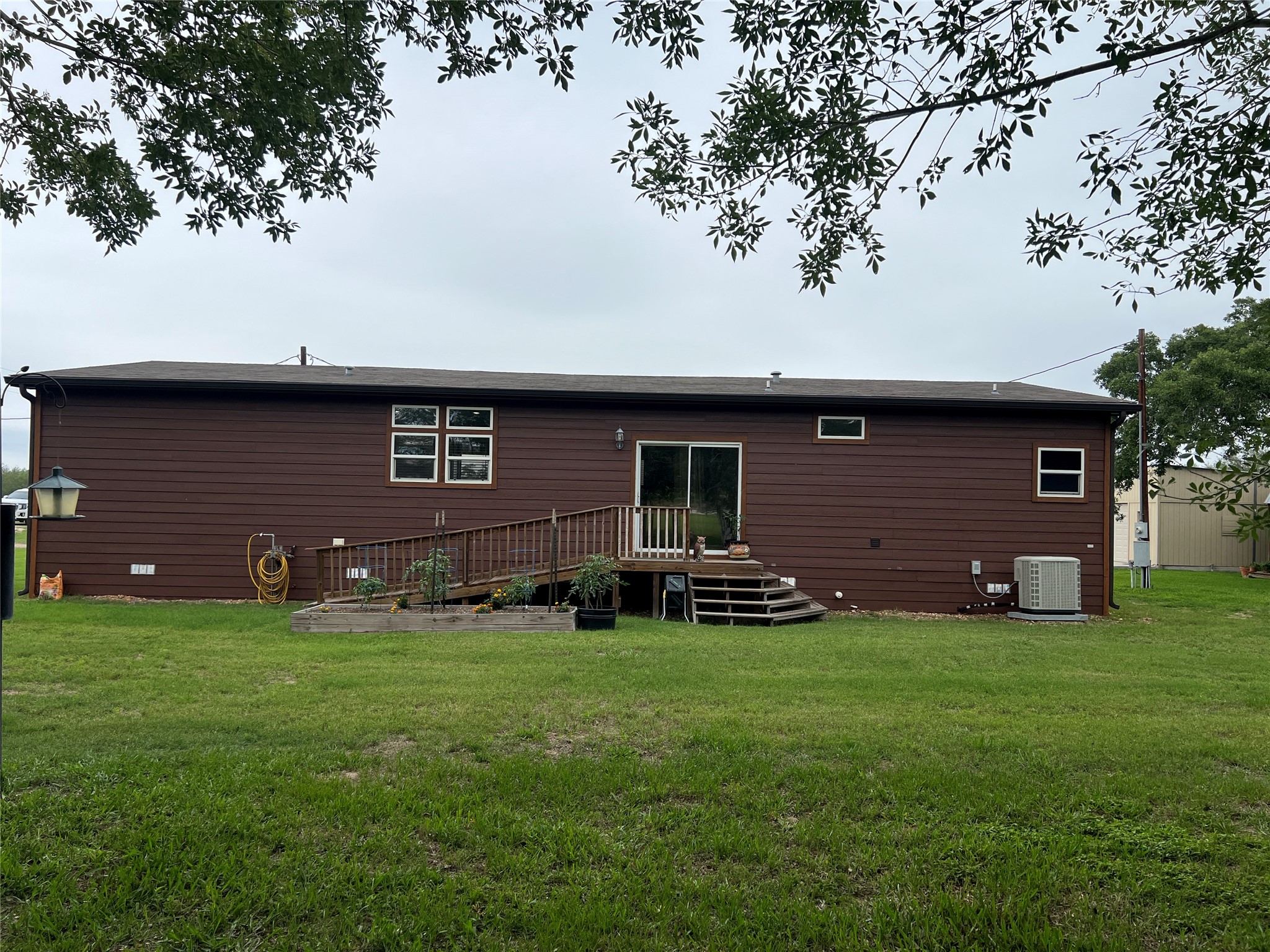 1385 Bego Road Property Photo 3