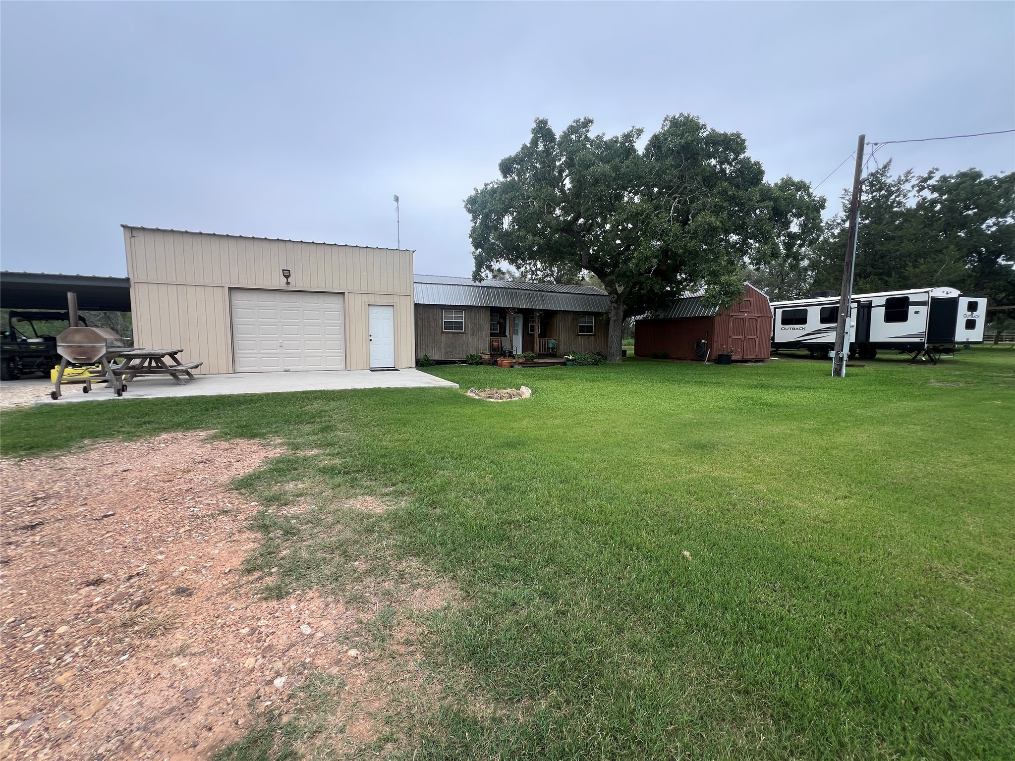 1385 Bego Road Property Photo 7