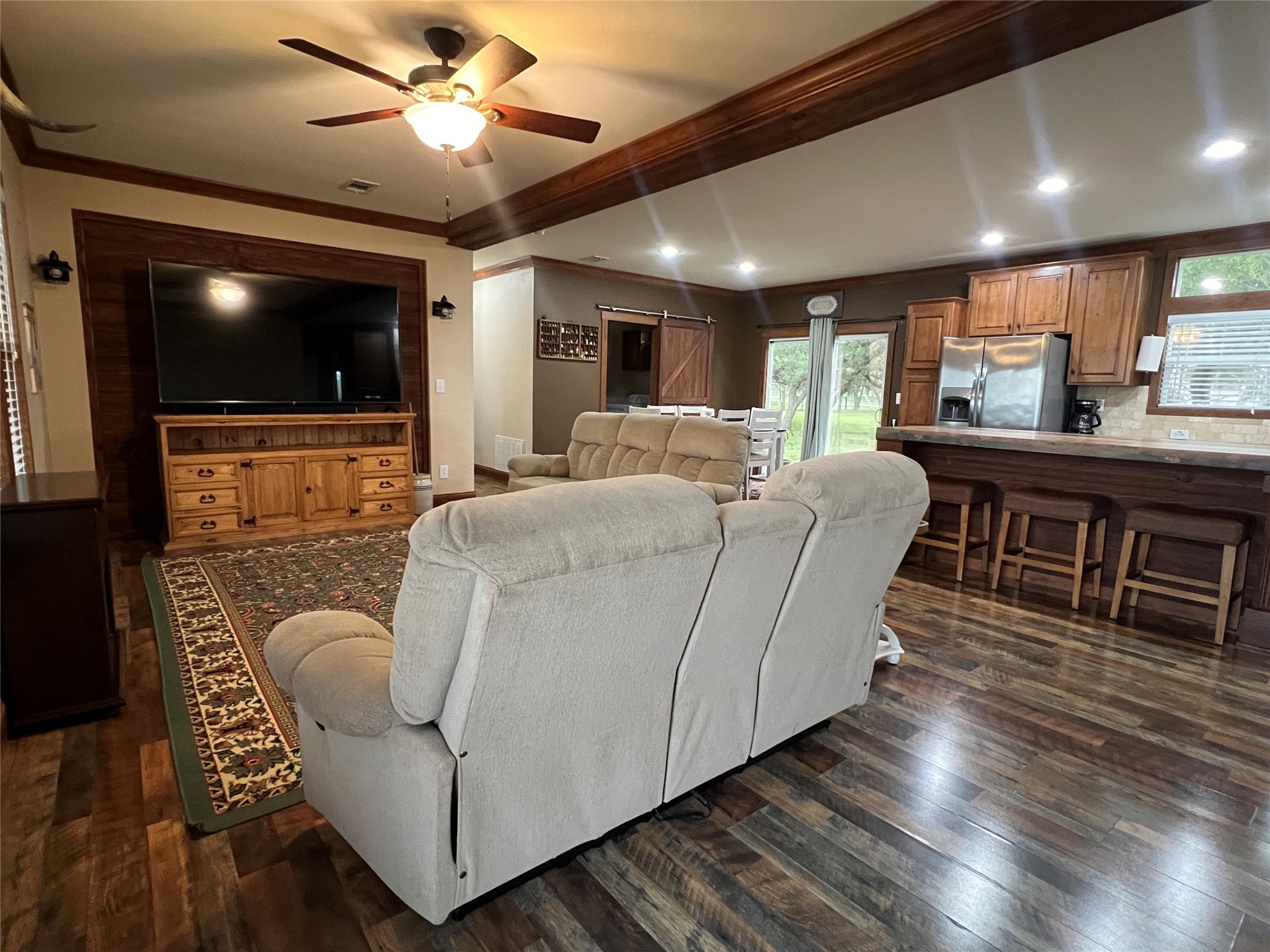 1385 Bego Road Property Photo 8