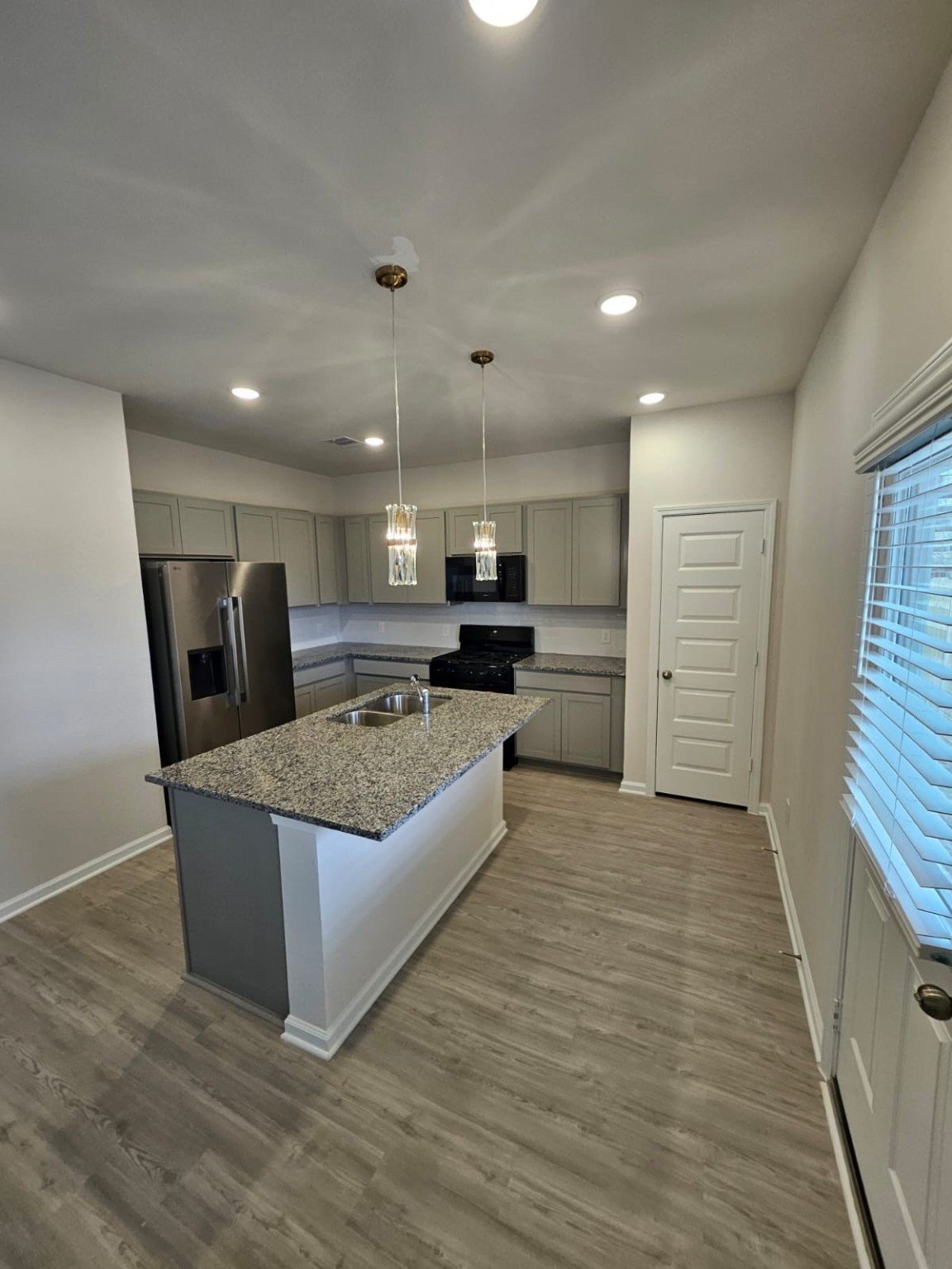 3306 Morning Fog Drive Property Photo 15