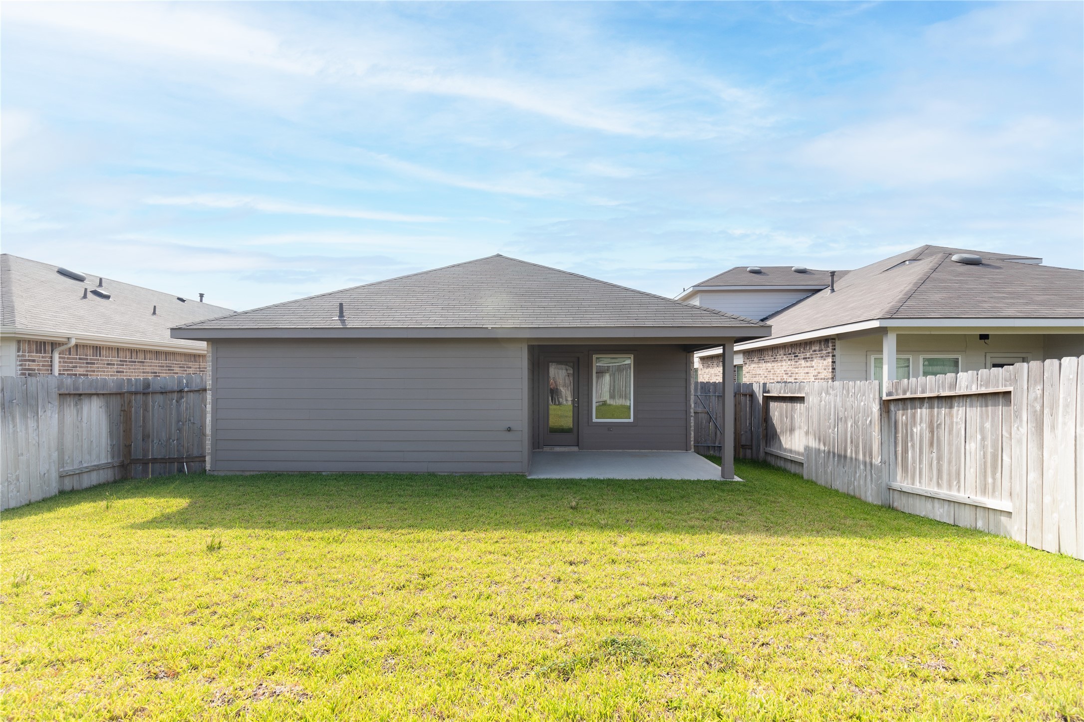 24330 Saddlestone Green Drive Property Photo 17