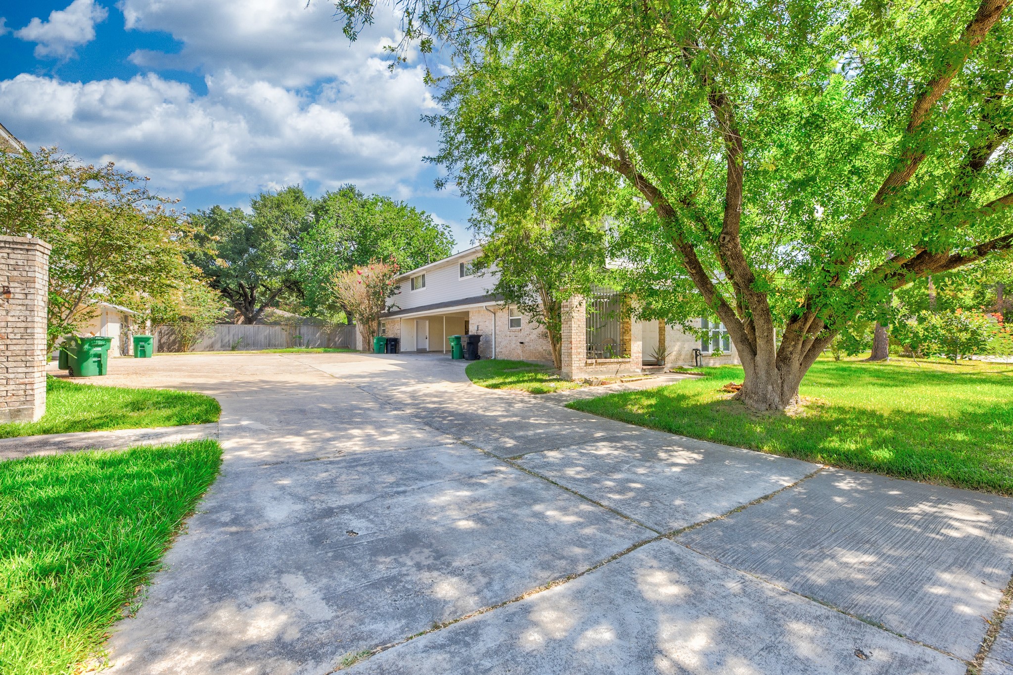 10810 Sugar Hill Drive Property Photo 1