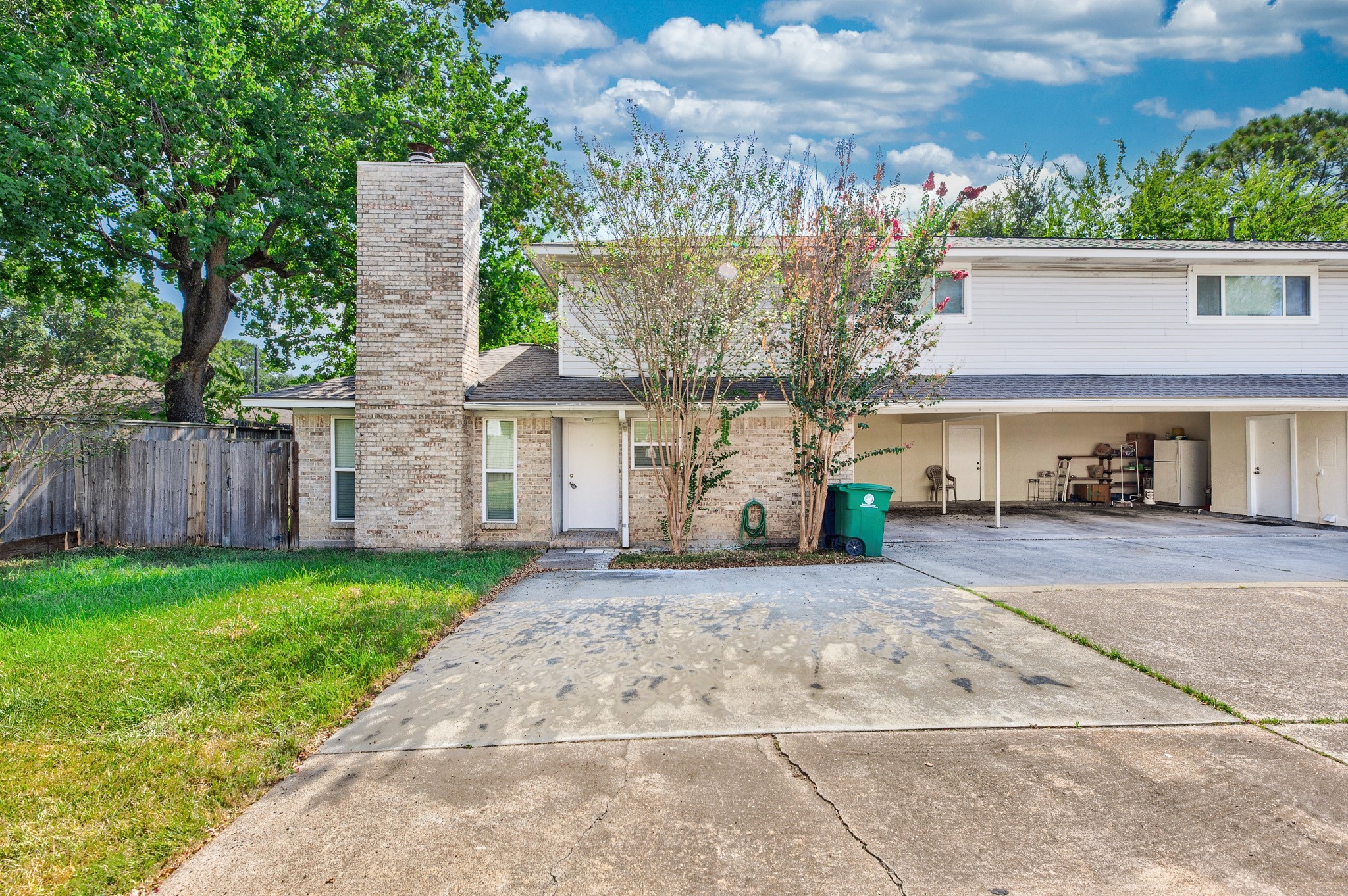 10810 Sugar Hill Drive Property Photo 2