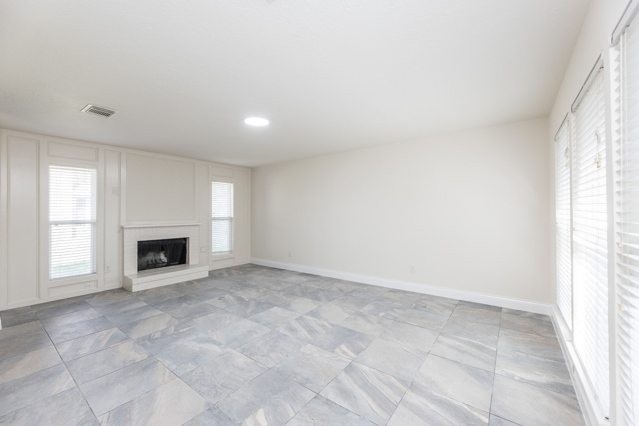 10810 Sugar Hill Drive Property Photo 7