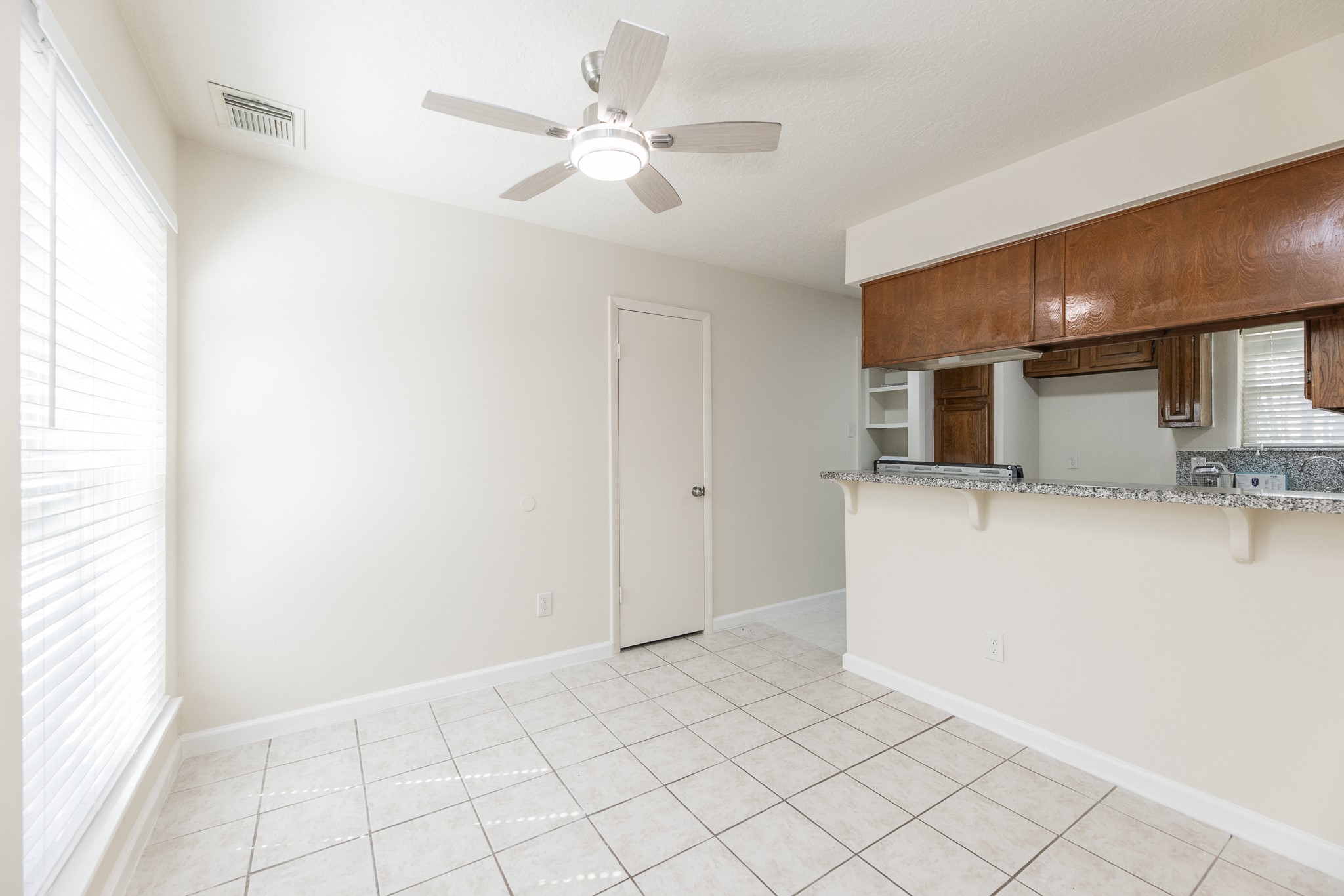 10810 Sugar Hill Drive Property Photo 11