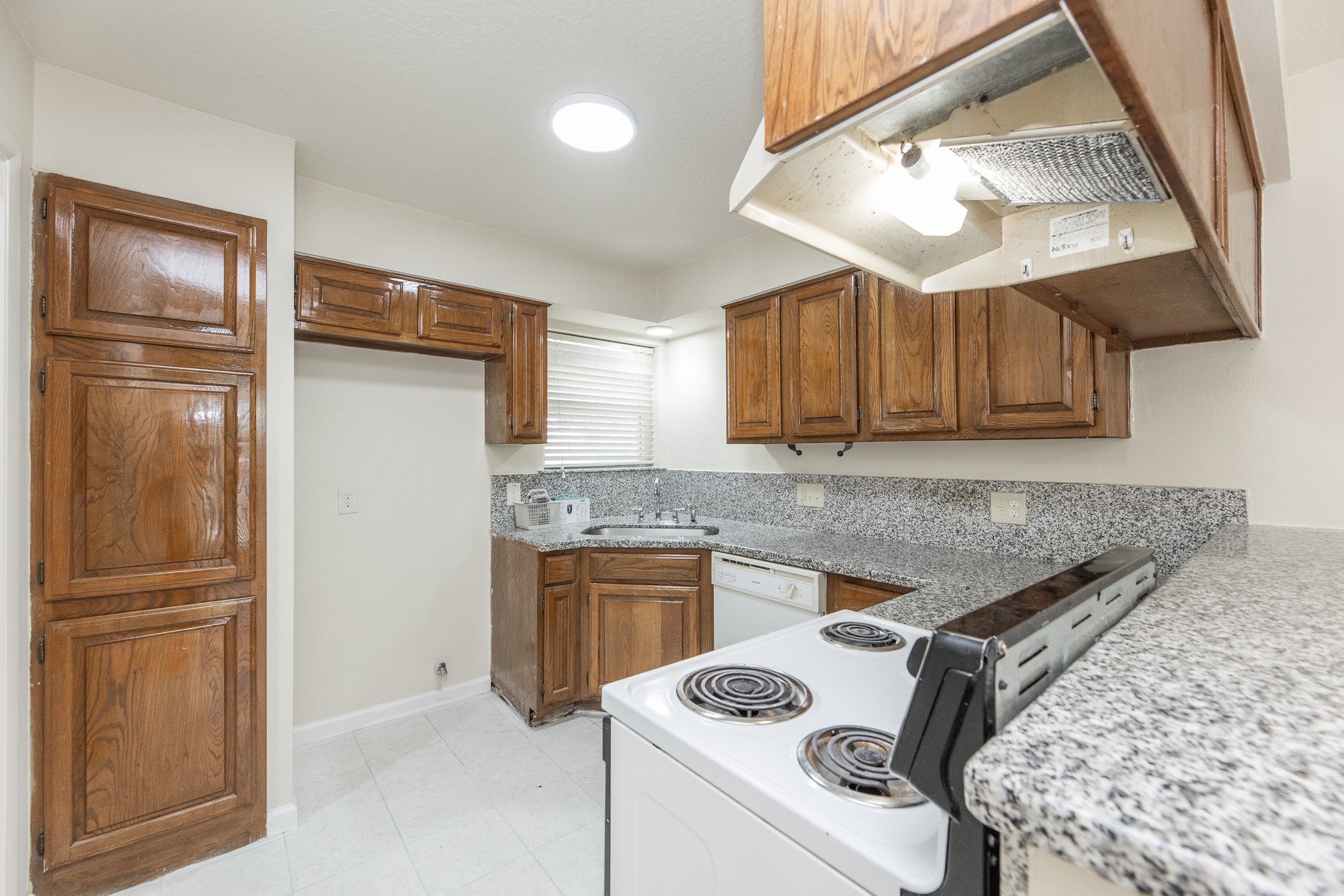 10810 Sugar Hill Drive Property Photo 13