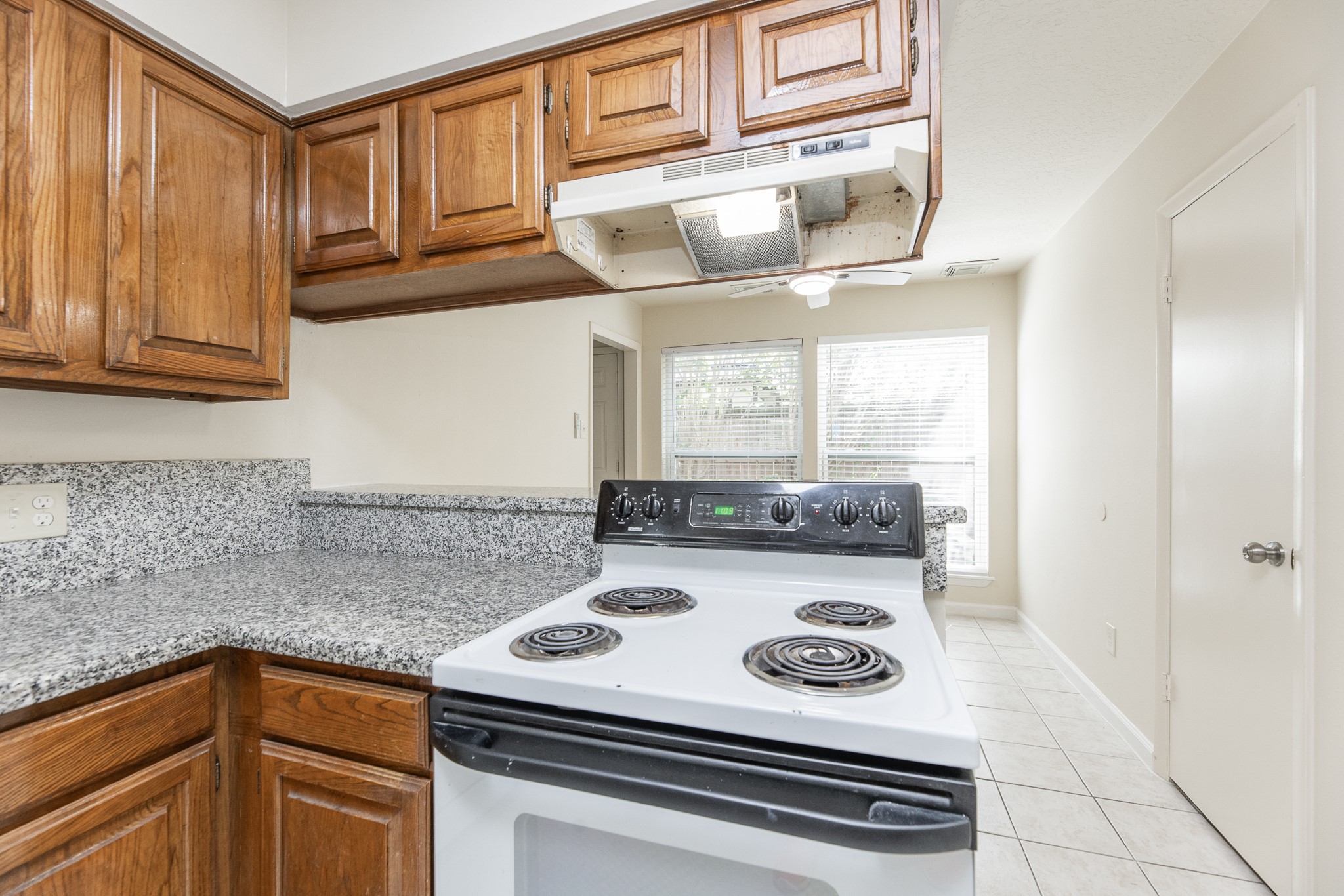 10810 Sugar Hill Drive Property Photo 15