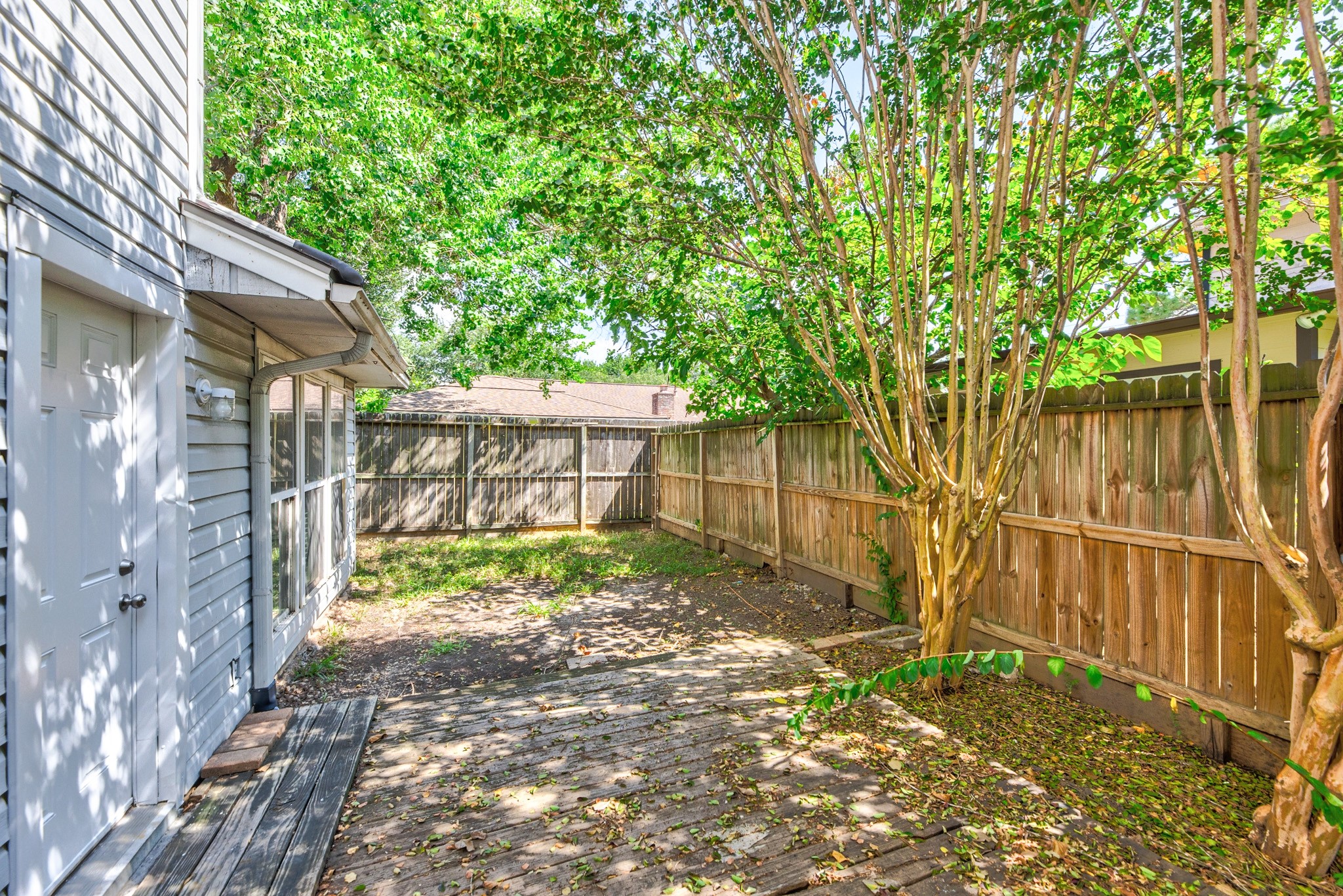 10810 Sugar Hill Drive Property Photo 26