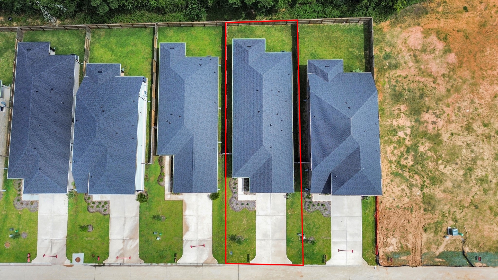 19560 Stripe Hill Bend Property Photo 2