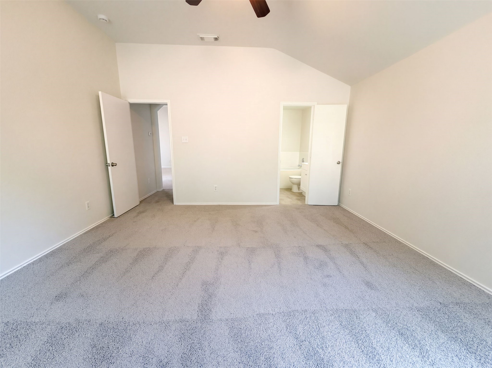 7435 Kennemer Drive Property Photo 4