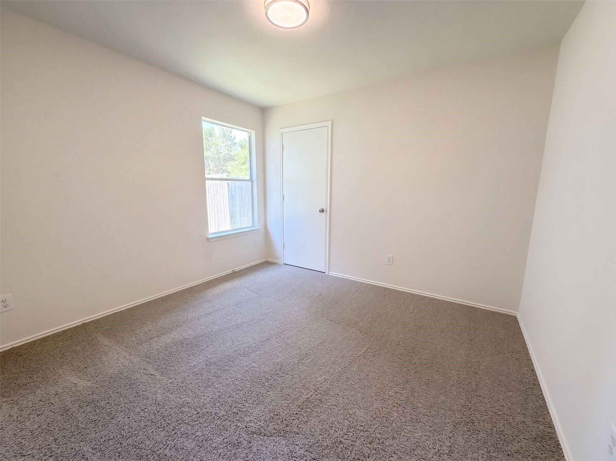 7435 Kennemer Drive Property Photo 14
