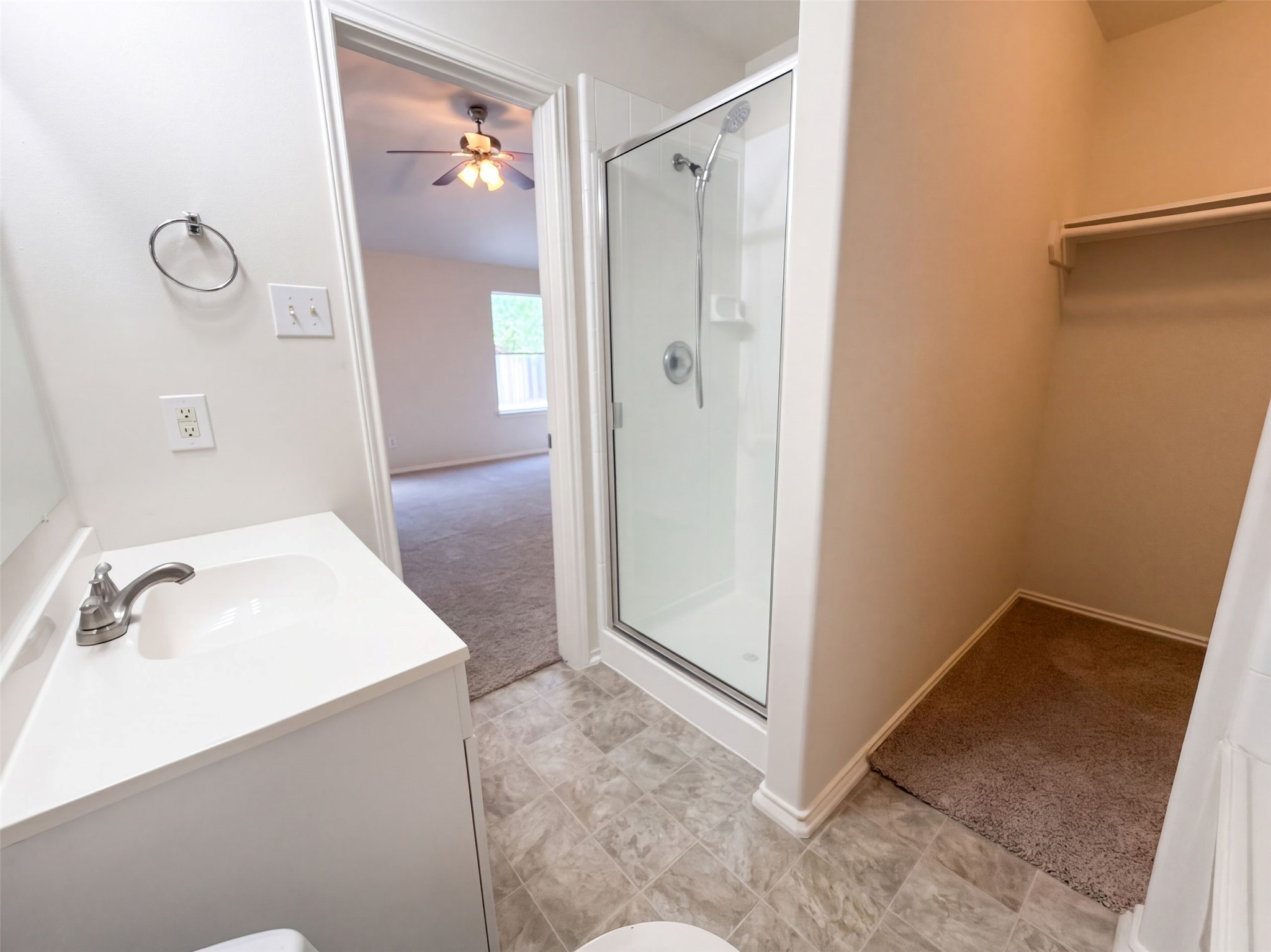 7435 Kennemer Drive Property Photo 18